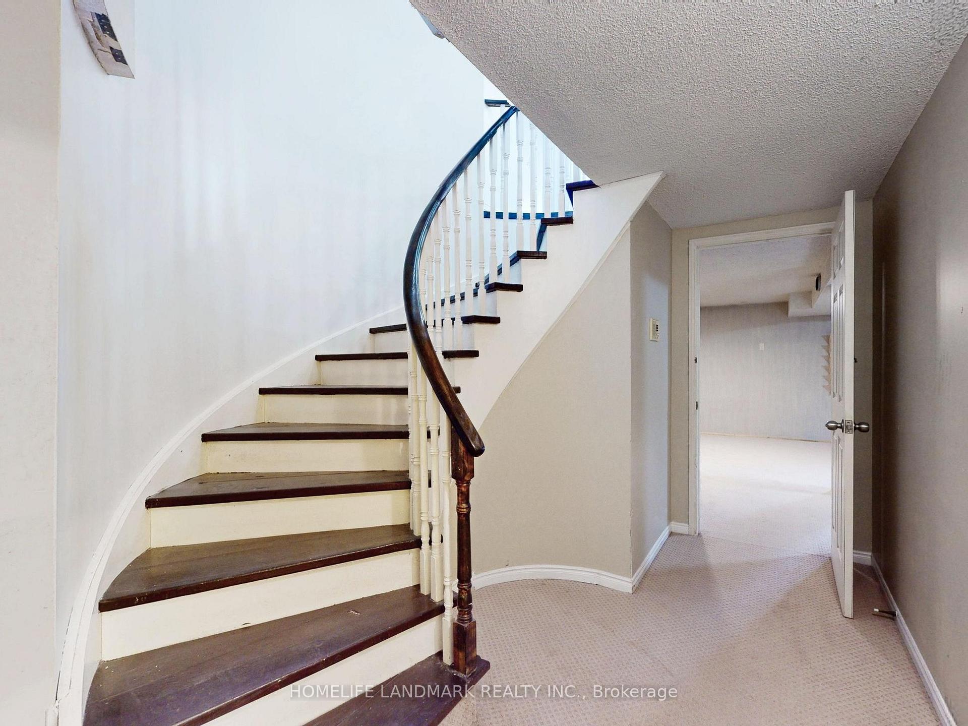 Photo 21 of 35 Tannery Creek Crescent, Aurora, Aurora Highlands — HOMEH