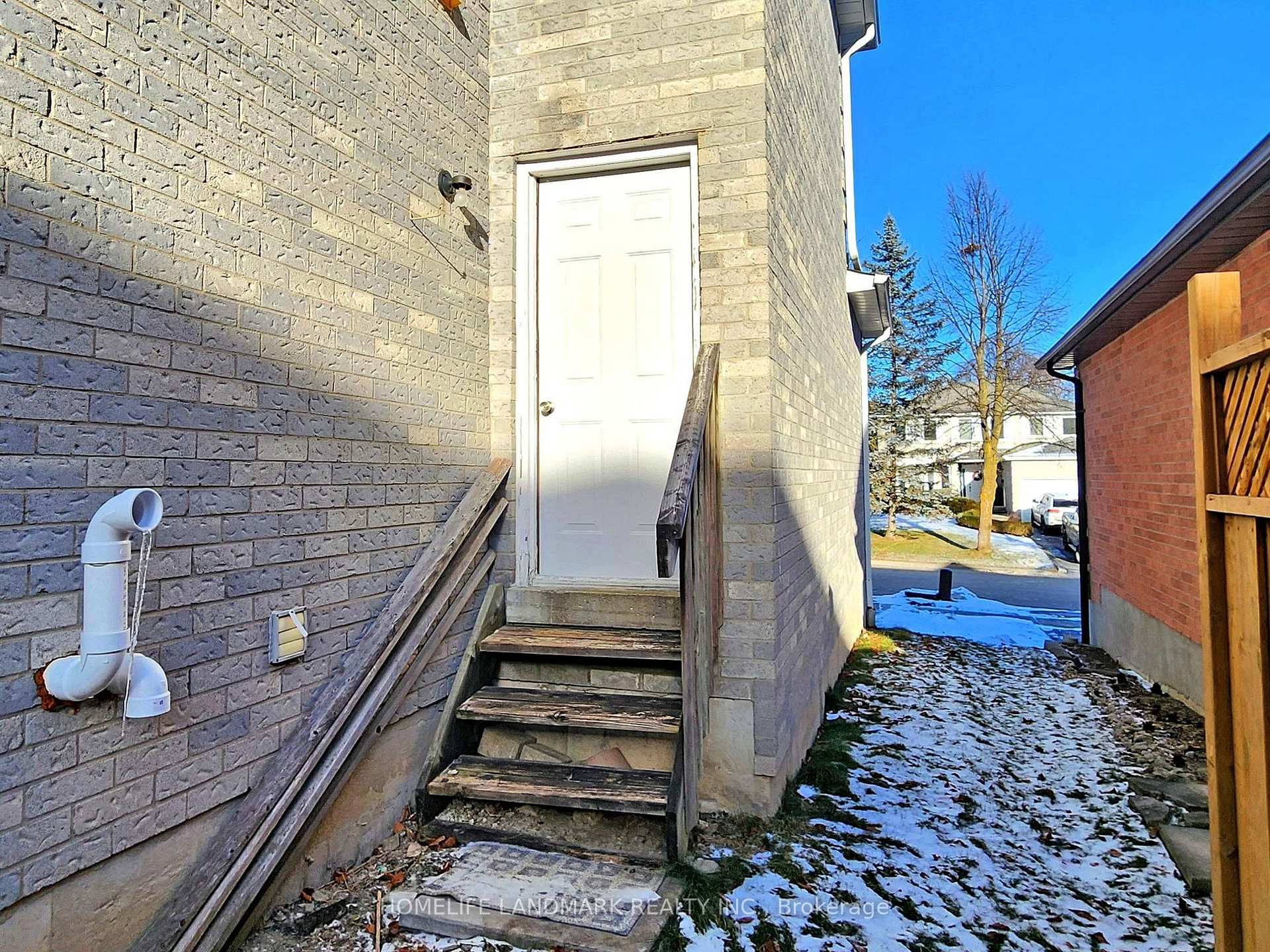Photo 25 of 35 Tannery Creek Crescent, Aurora, Aurora Highlands — HOMEH