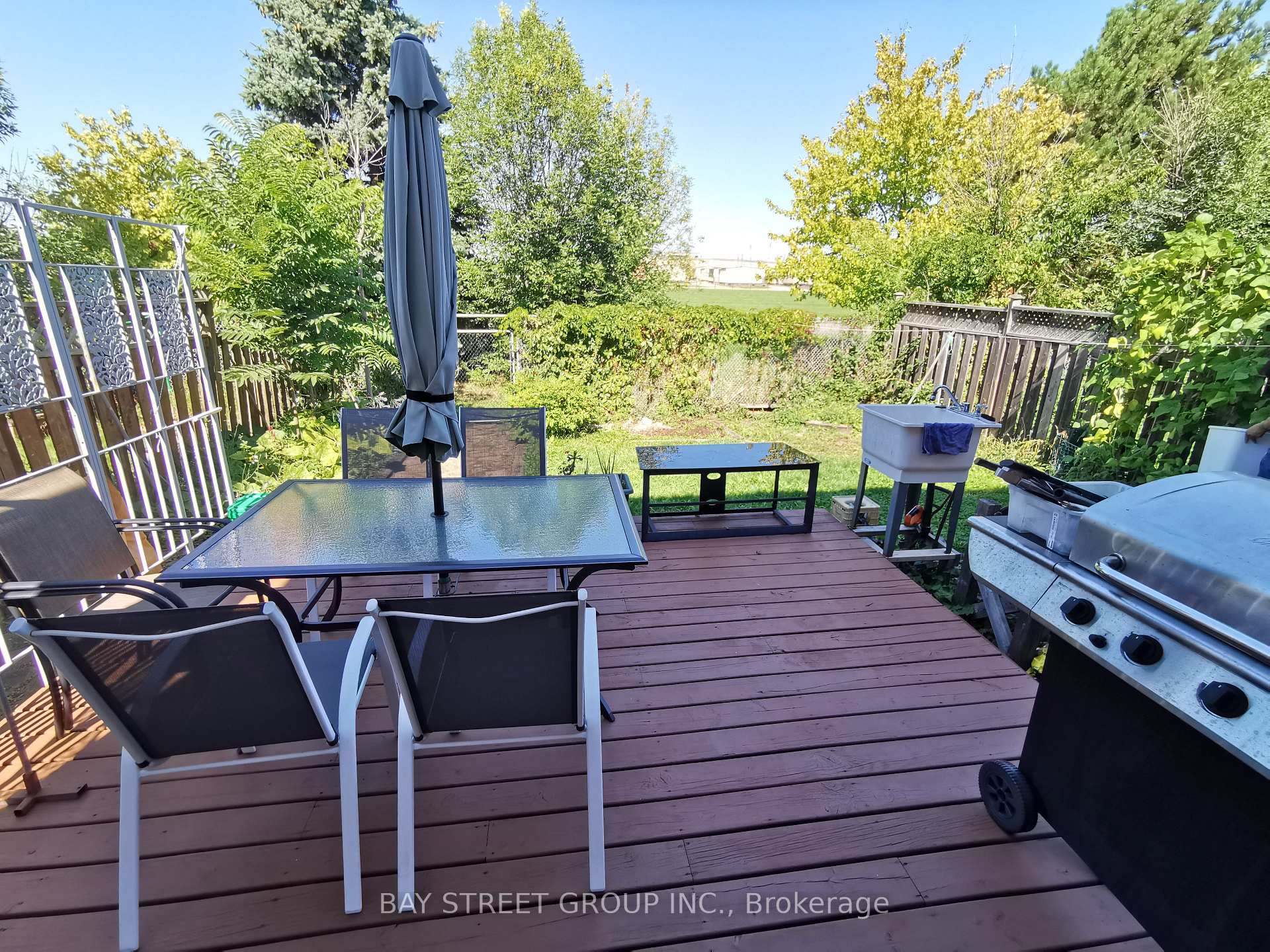 Photo 21 of 77 Toba Crescent, Brampton, Heart Lake East — HOMEH