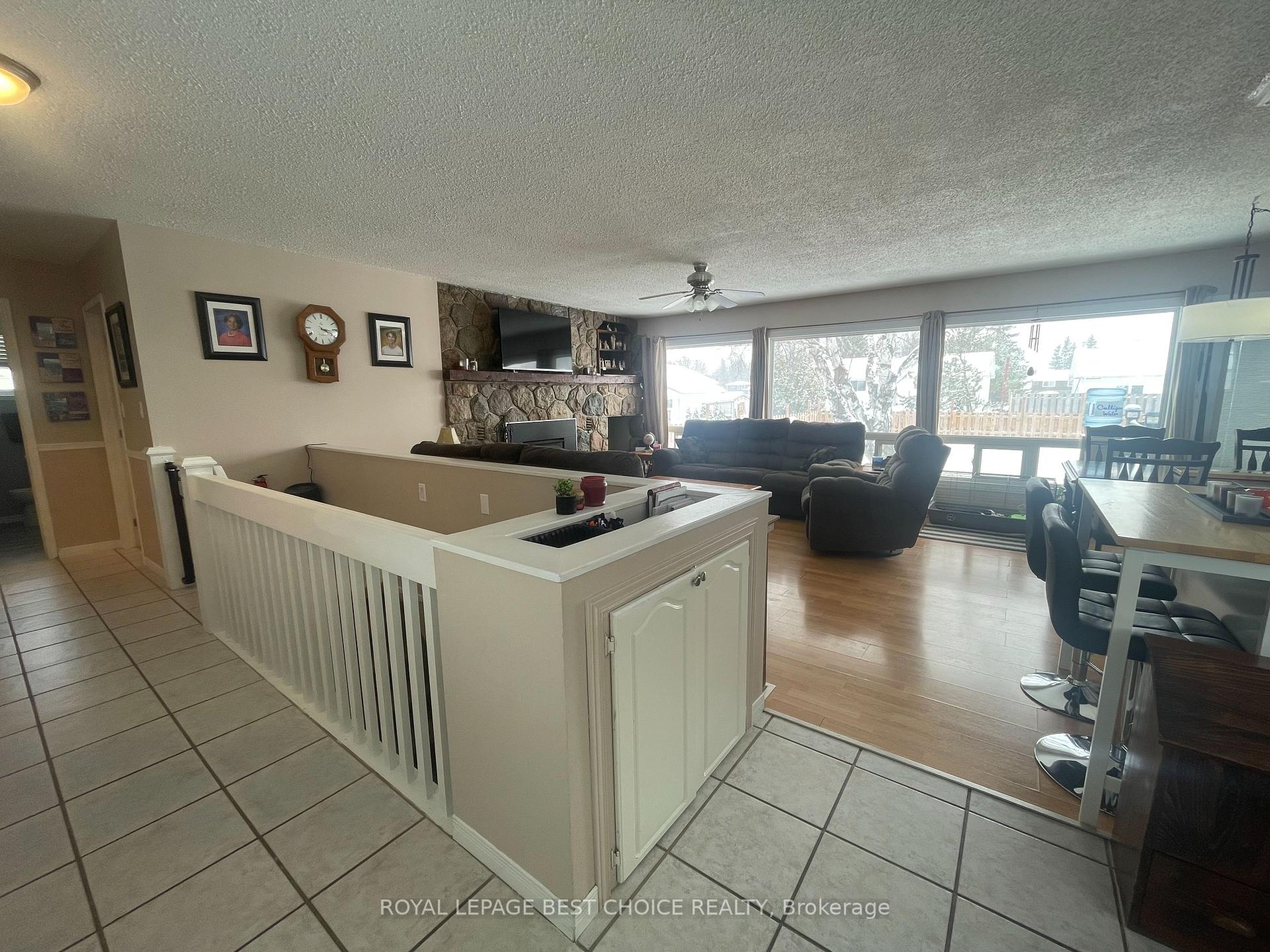 Photo 32 of 128 Third Avenue, Englehart — HOMEH