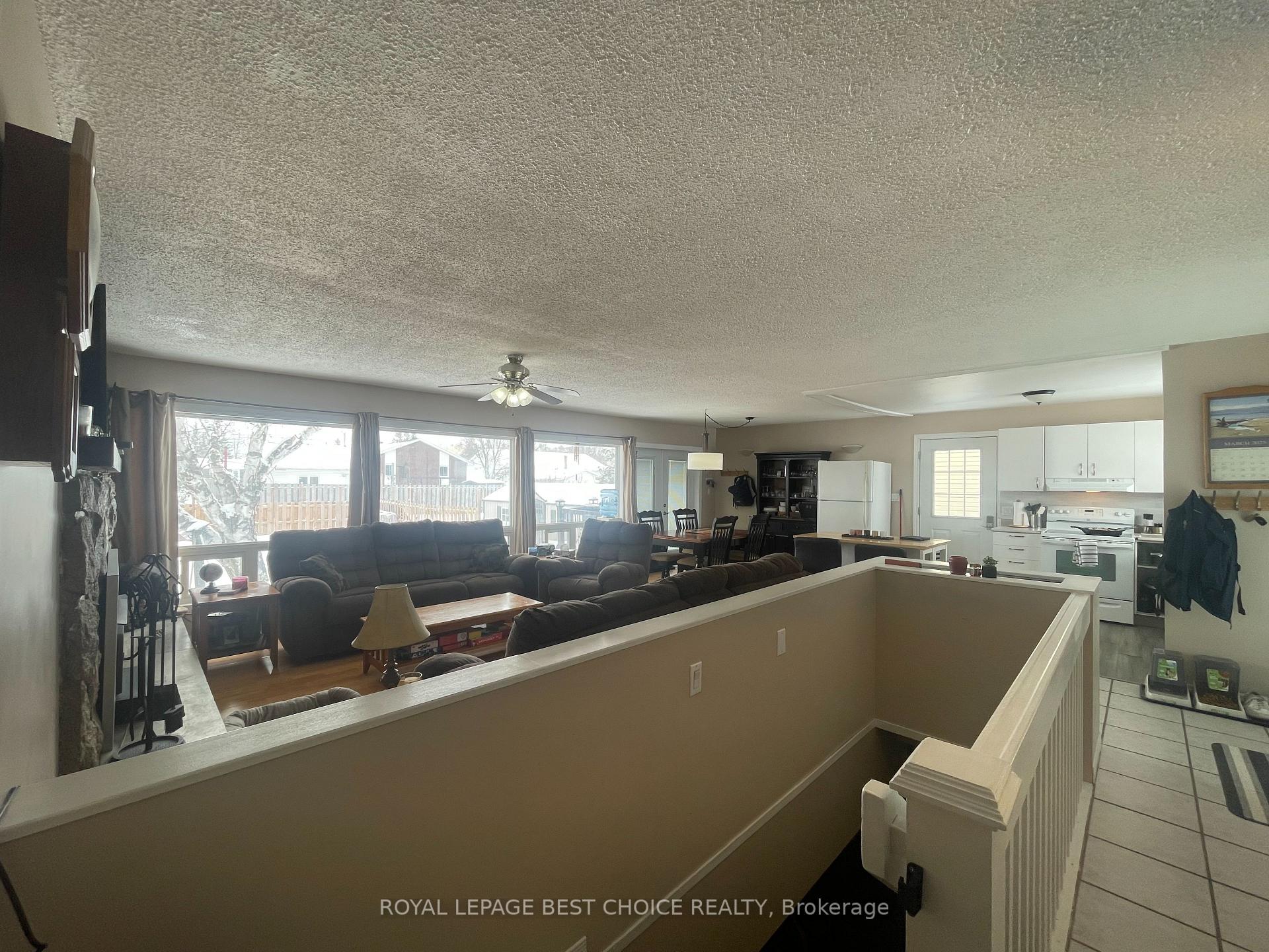 Photo 33 of 128 Third Avenue, Englehart — HOMEH