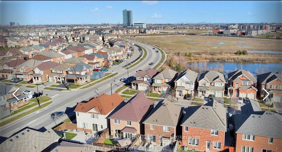 Photo 40 of 5 Locomotive Crescent, Brampton, Northwest Brampton — HOMEH