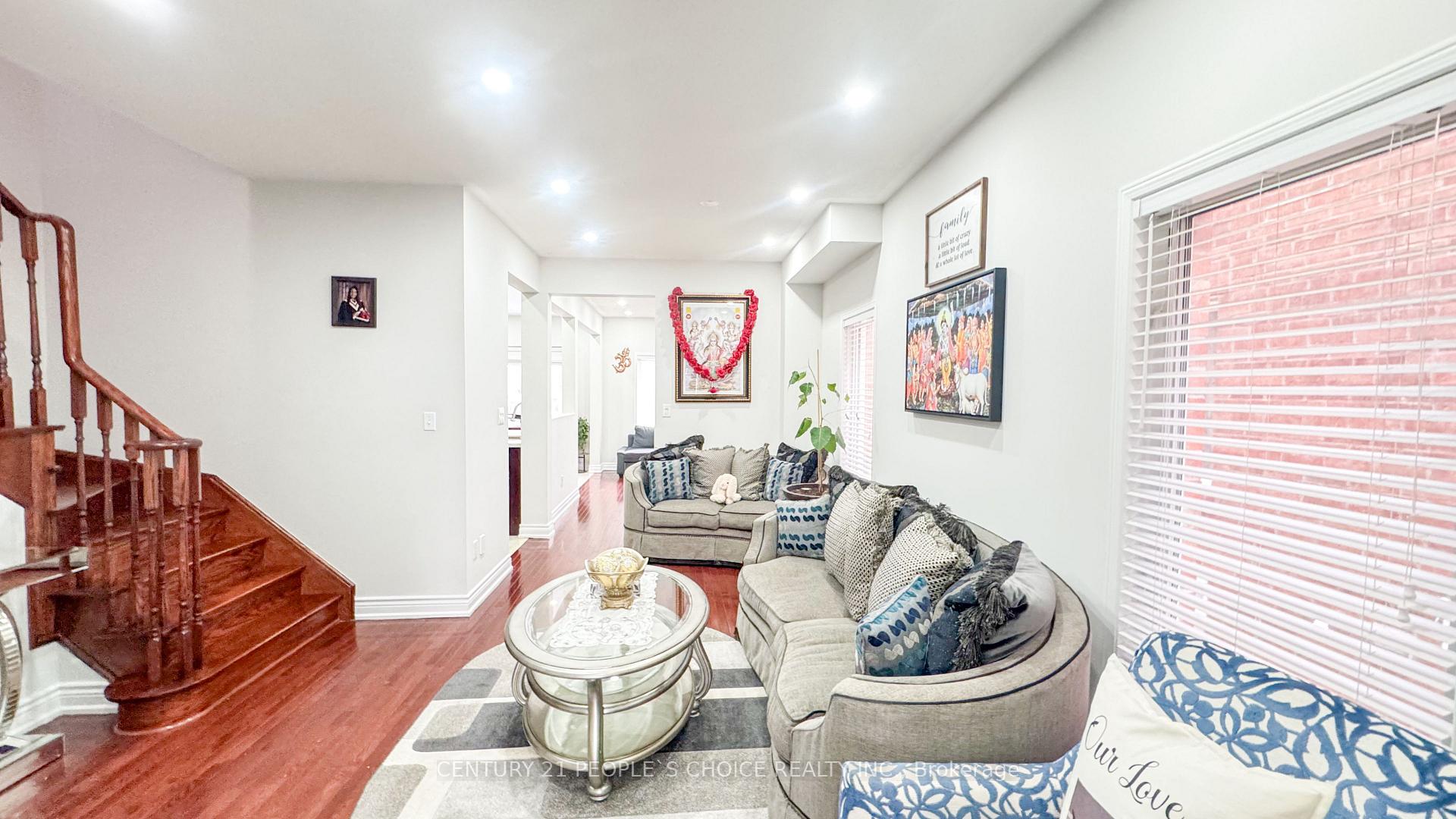 Photo 7 of 99 Heartview Road, Brampton, Sandringham-Wellington — HOMEH