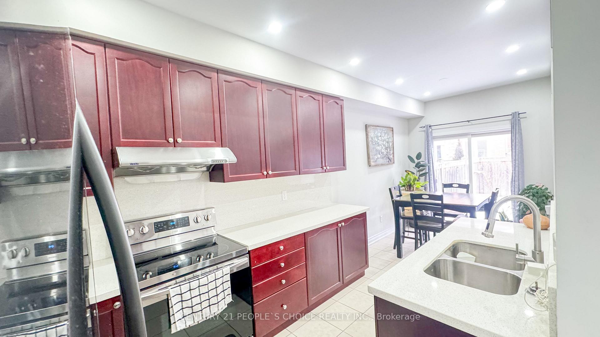 Photo 9 of 99 Heartview Road, Brampton, Sandringham-Wellington — HOMEH