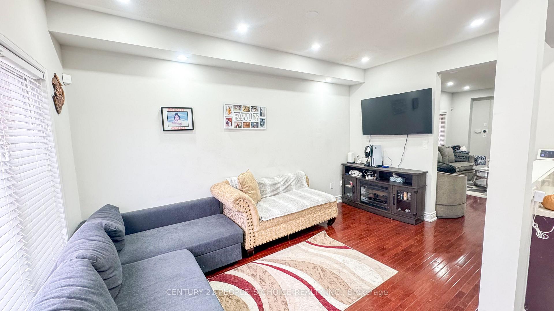 Photo 12 of 99 Heartview Road, Brampton, Sandringham-Wellington — HOMEH