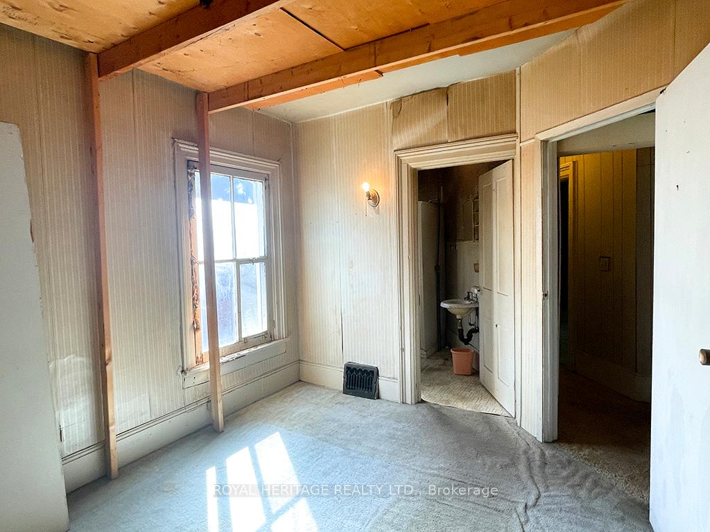 Photo 32 of 298 Charles Street, Belleville, Belleville Ward — HOMEH