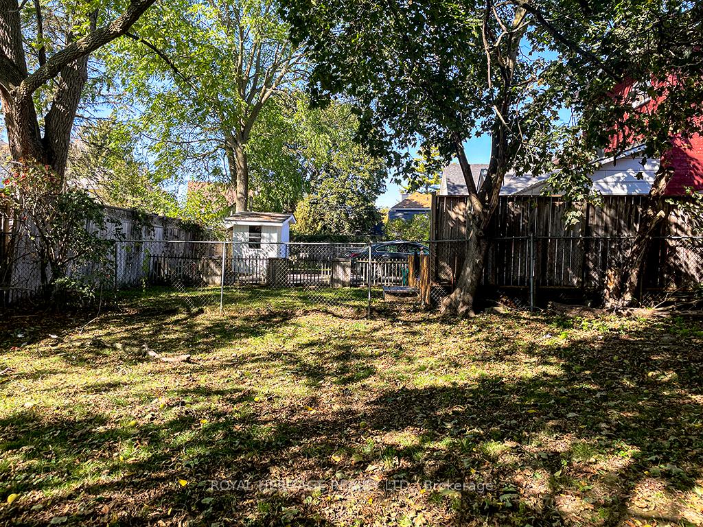 Photo 43 of 298 Charles Street, Belleville, Belleville Ward — HOMEH