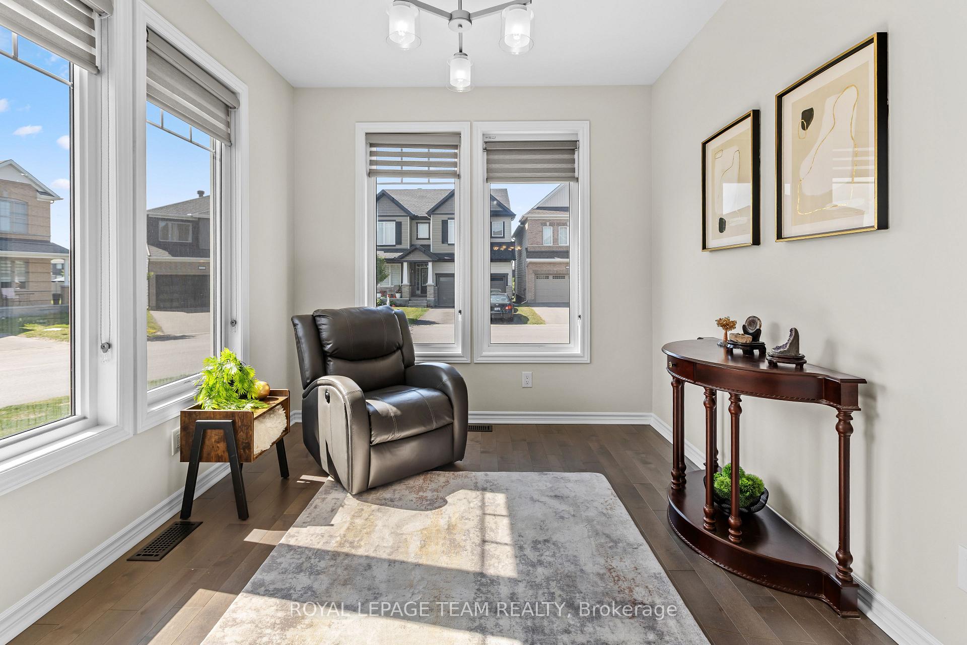 Photo 5 of 526 Alcor Terrace, Ottawa, Barrhaven - Half Moon Bay — HOMEH
