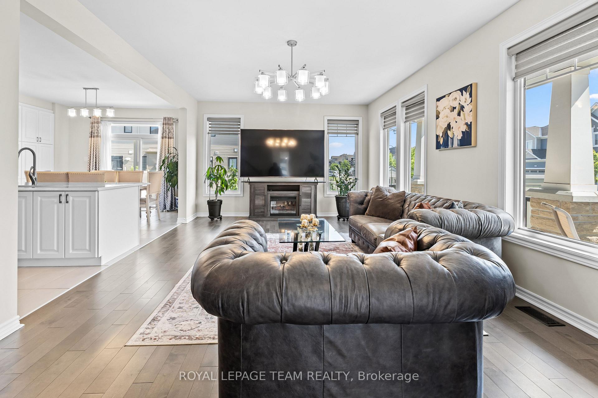 Photo 9 of 526 Alcor Terrace, Ottawa, Barrhaven - Half Moon Bay — HOMEH