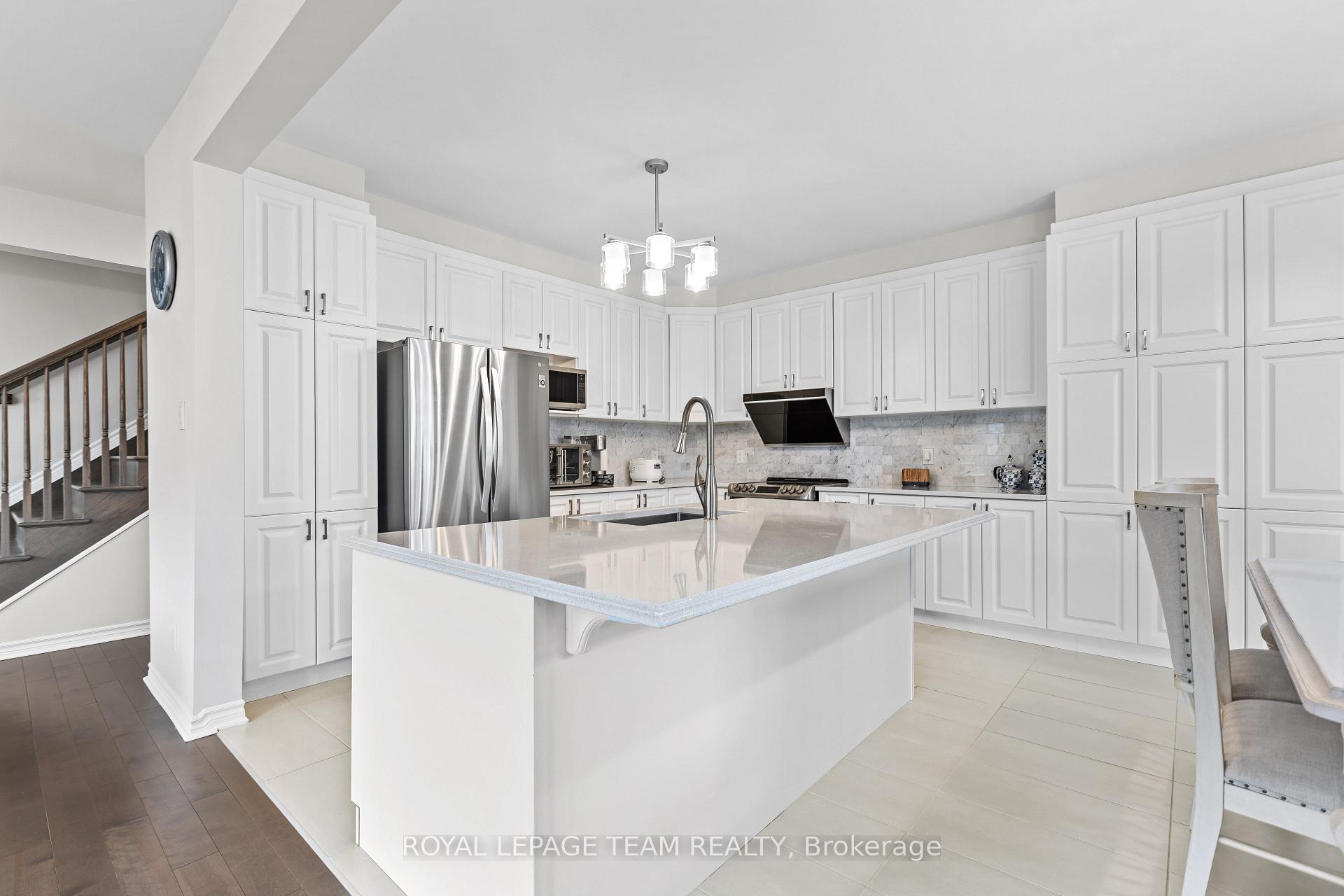 Photo 11 of 526 Alcor Terrace, Ottawa, Barrhaven - Half Moon Bay — HOMEH