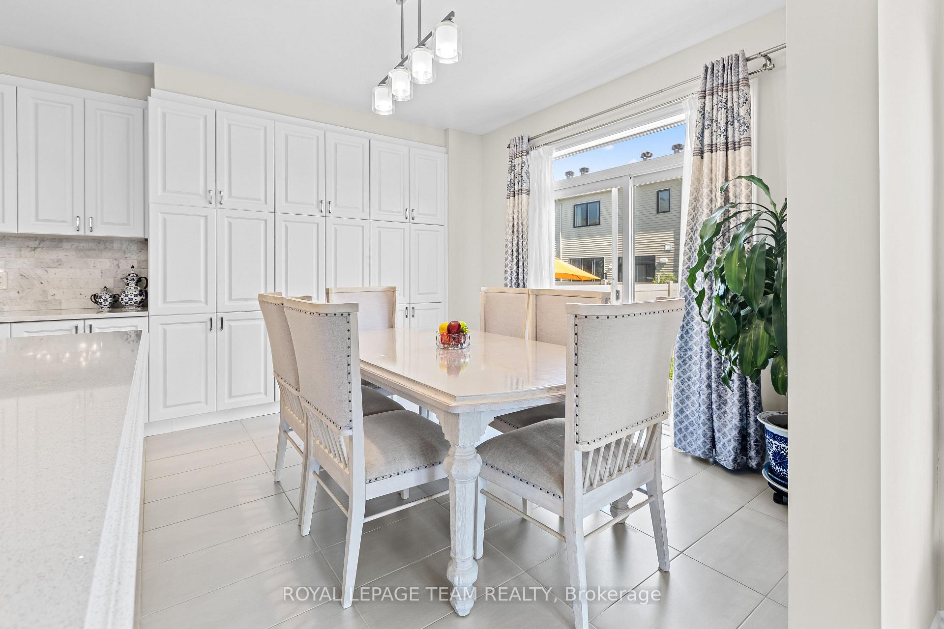 Photo 12 of 526 Alcor Terrace, Ottawa, Barrhaven - Half Moon Bay — HOMEH