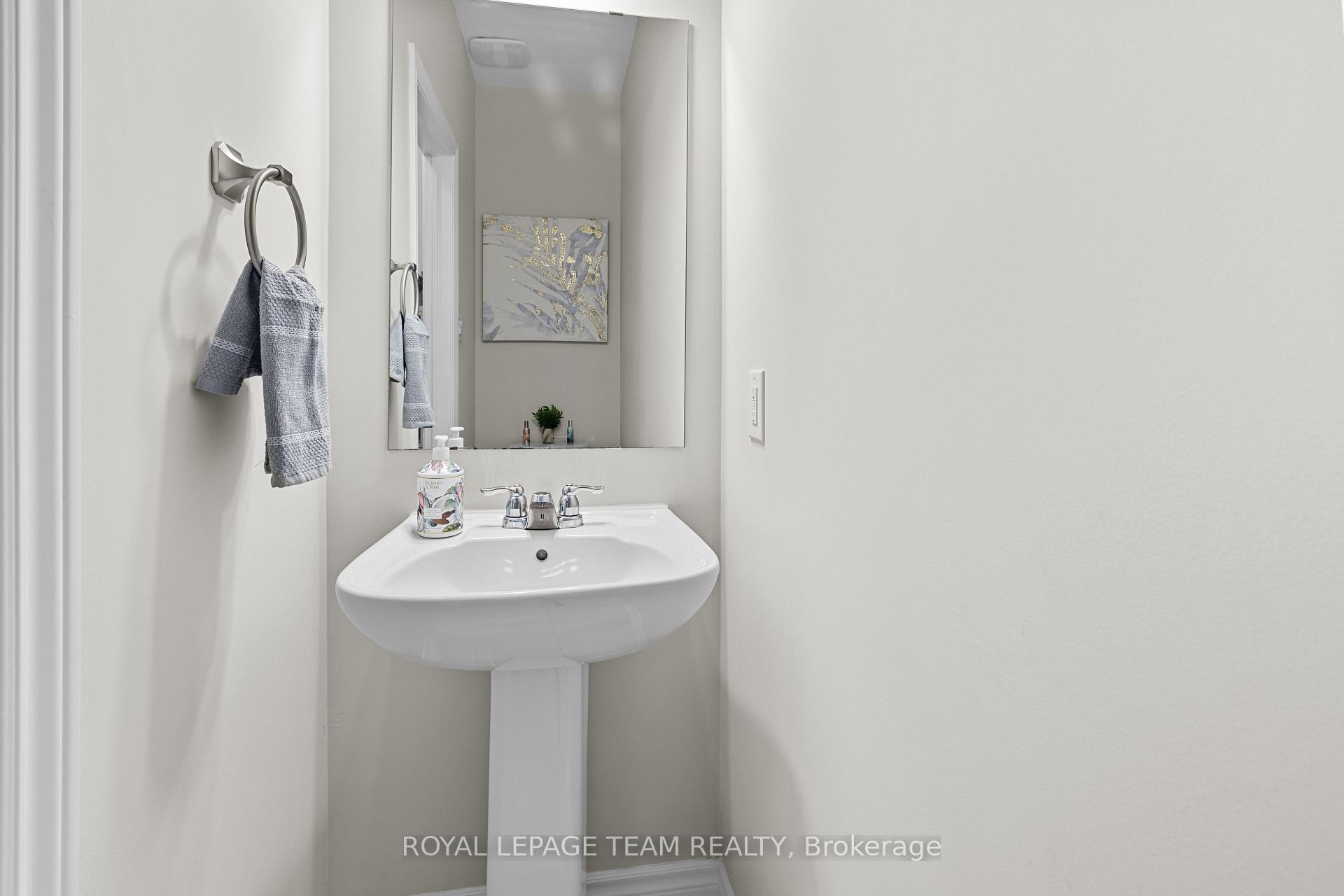 Photo 16 of 526 Alcor Terrace, Ottawa, Barrhaven - Half Moon Bay — HOMEH