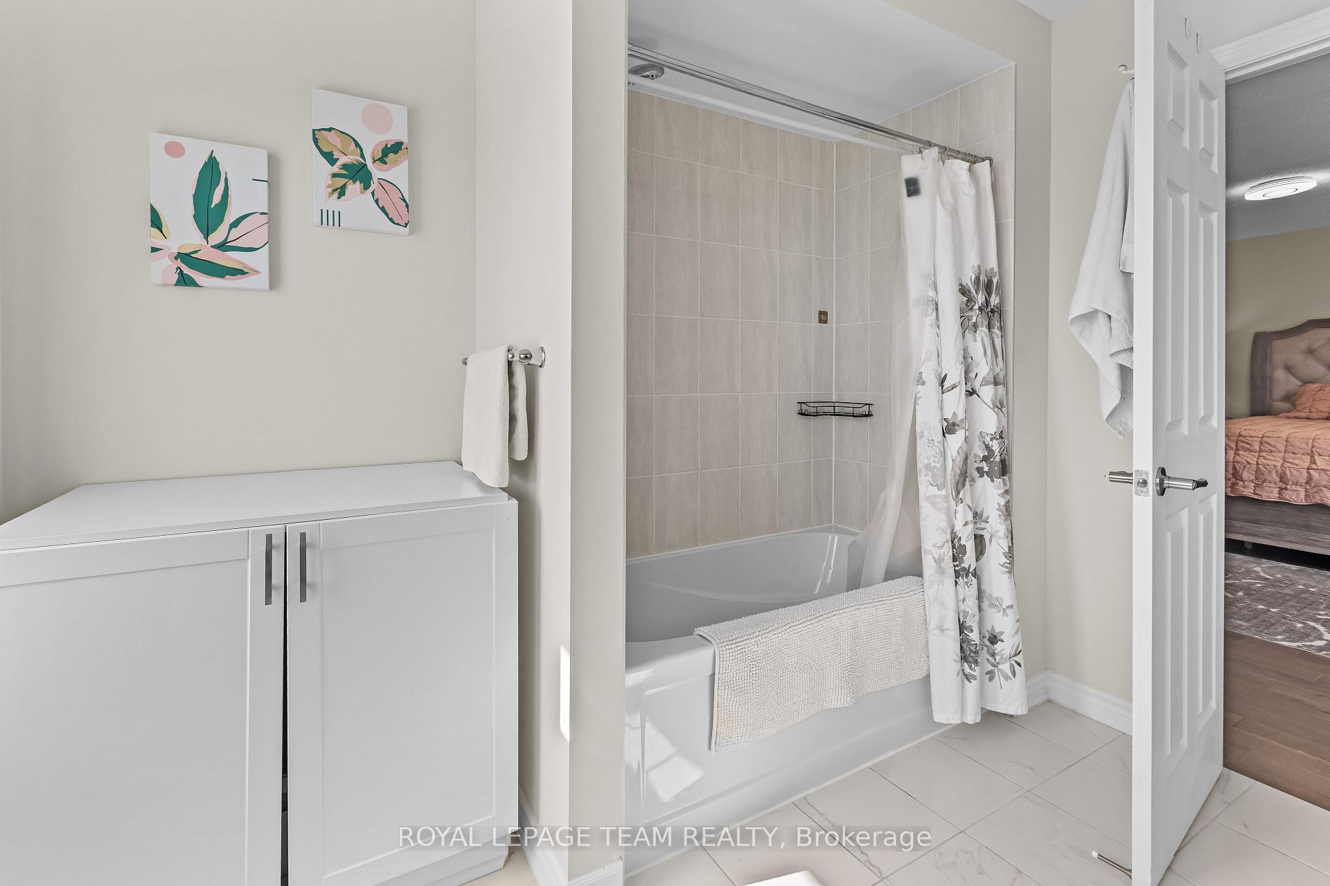 Photo 22 of 526 Alcor Terrace, Ottawa, Barrhaven - Half Moon Bay — HOMEH