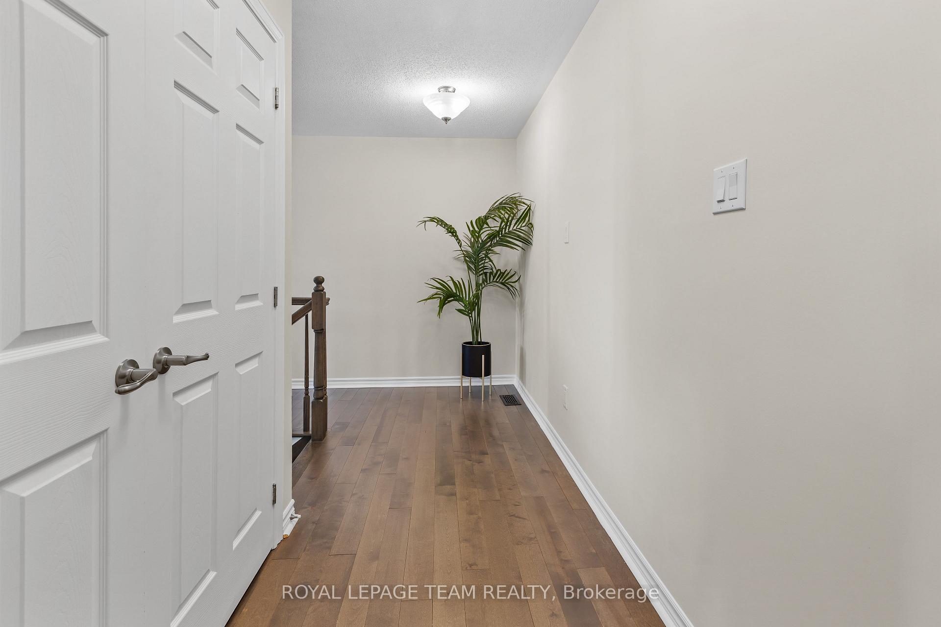 Photo 27 of 526 Alcor Terrace, Ottawa, Barrhaven - Half Moon Bay — HOMEH