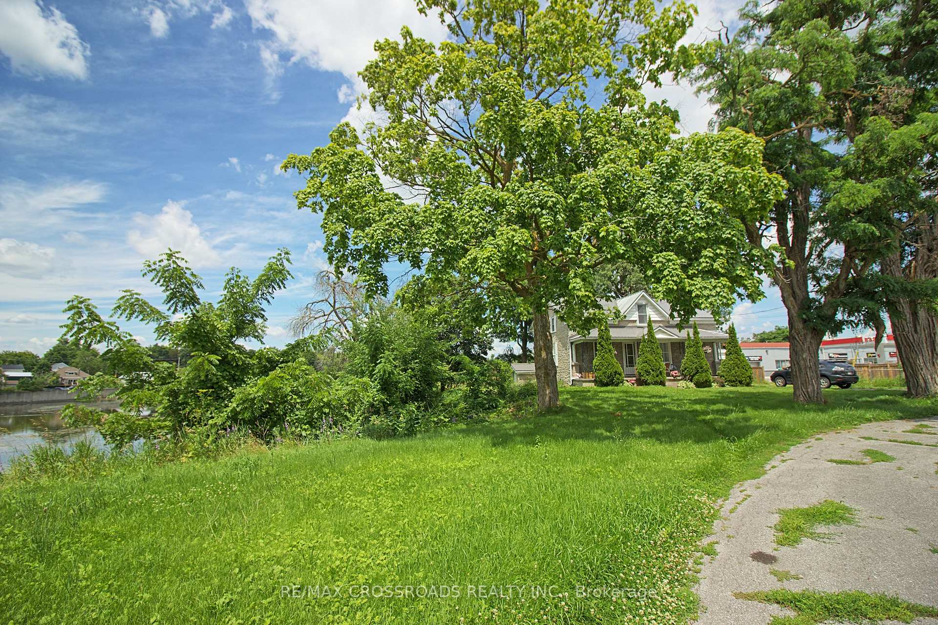 Photo 3 of 88 Front Street, Stirling-Rawdon, Stirling Ward — HOMEH