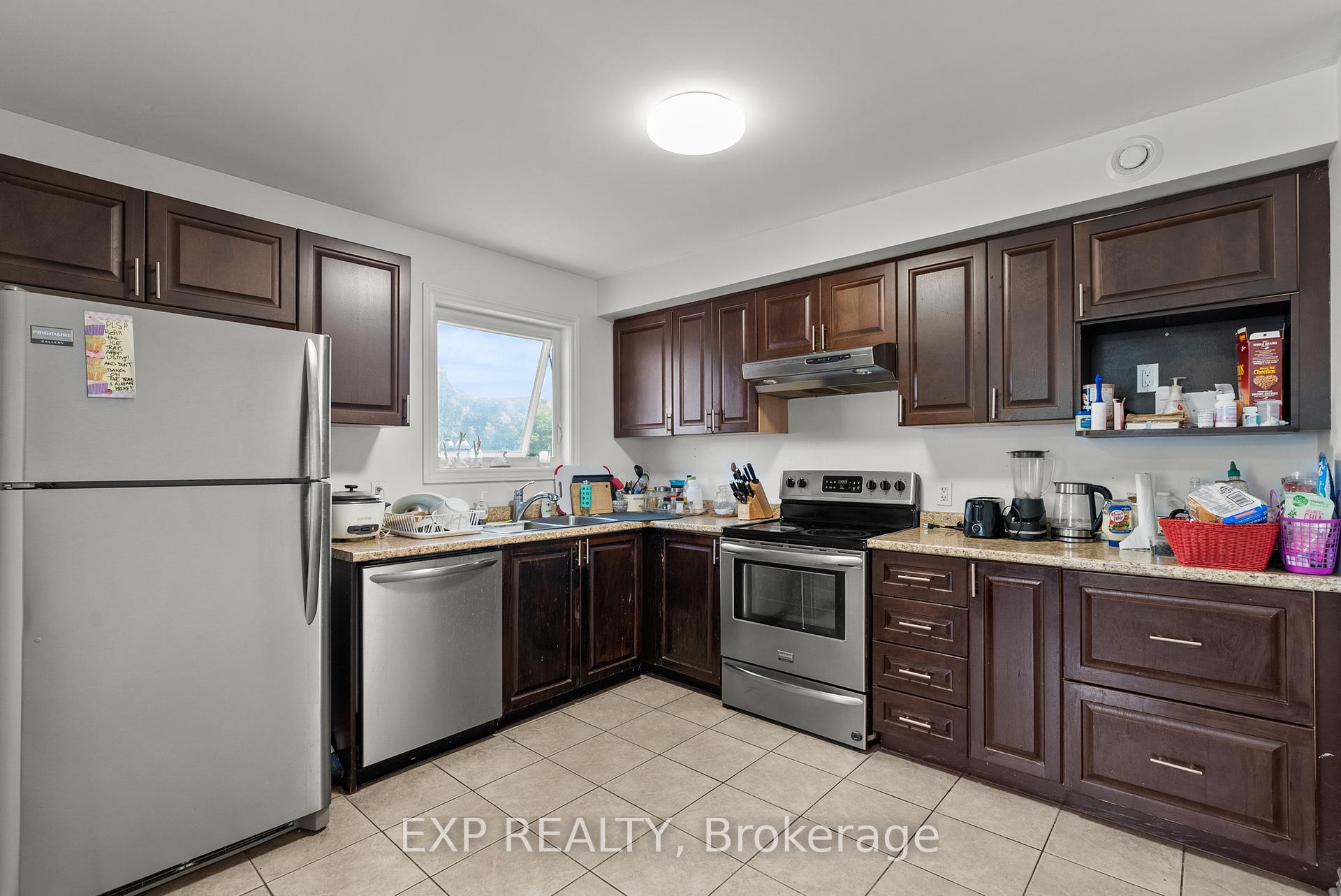 Photo 9 of Unit C, 52 Champagne Avenue, Ottawa, West Centre Town — HOMEH
