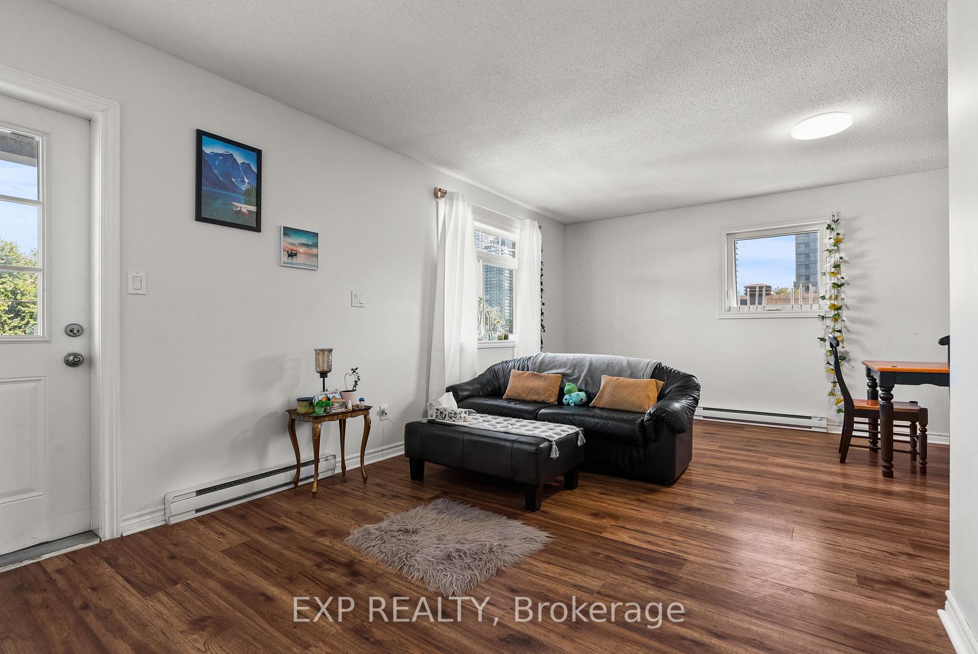 Photo 13 of Unit C, 52 Champagne Avenue, Ottawa, West Centre Town — HOMEH