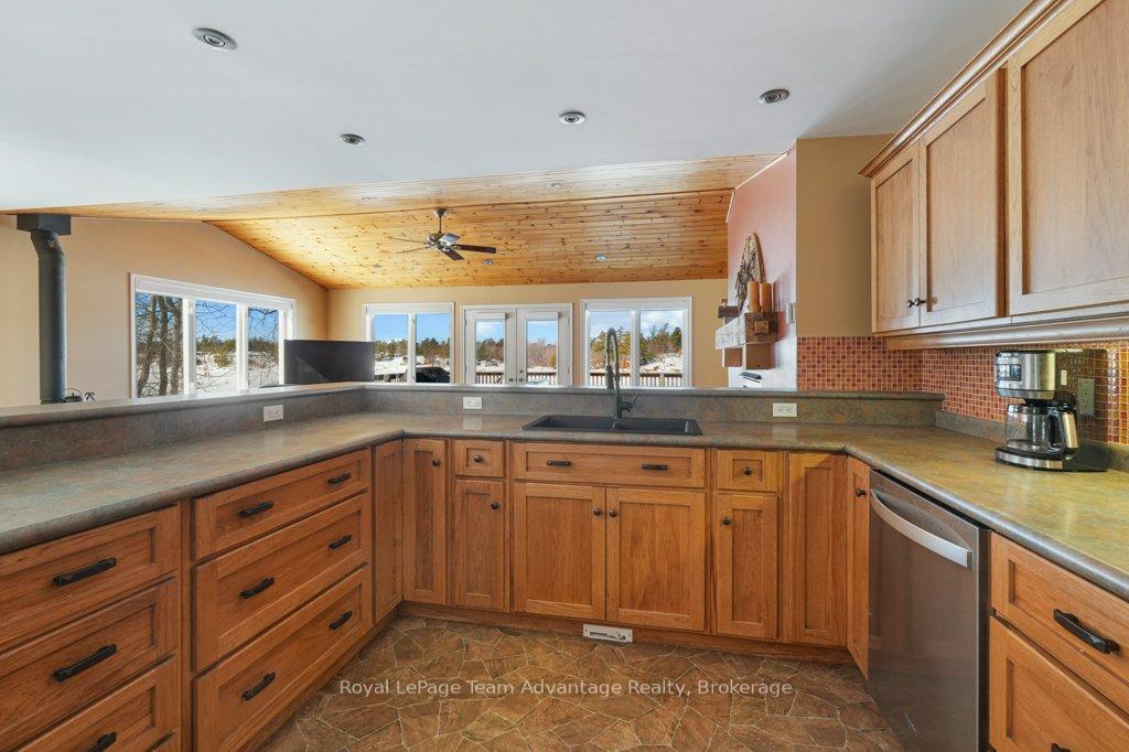 Photo 9 of 56 Granite Road N, The Archipelago, Archipelago North — HOMEH