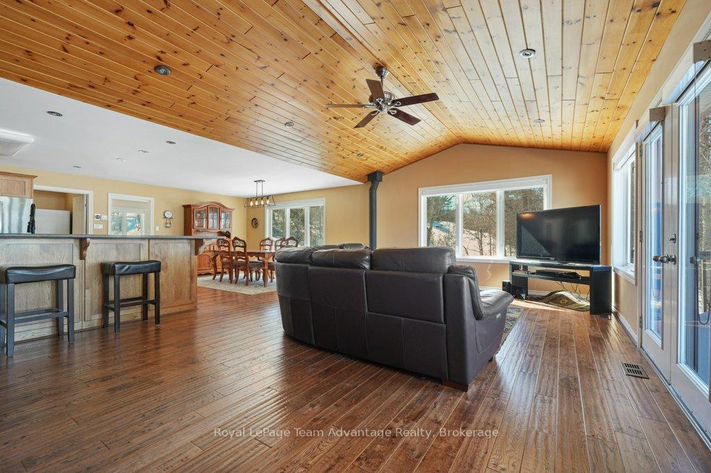 Photo 11 of 56 Granite Road N, The Archipelago, Archipelago North — HOMEH