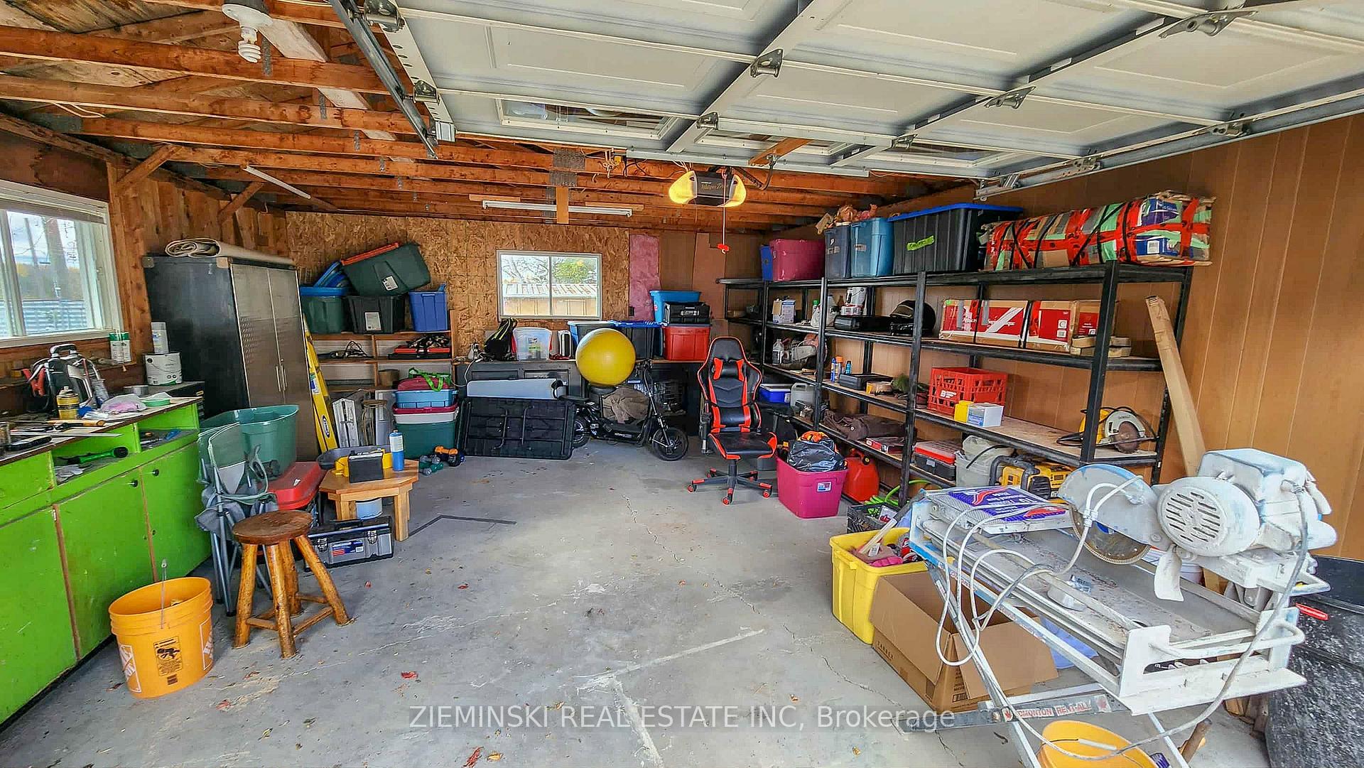 Photo 34 of 447 Eleventh Avenue, Cochrane — HOMEH