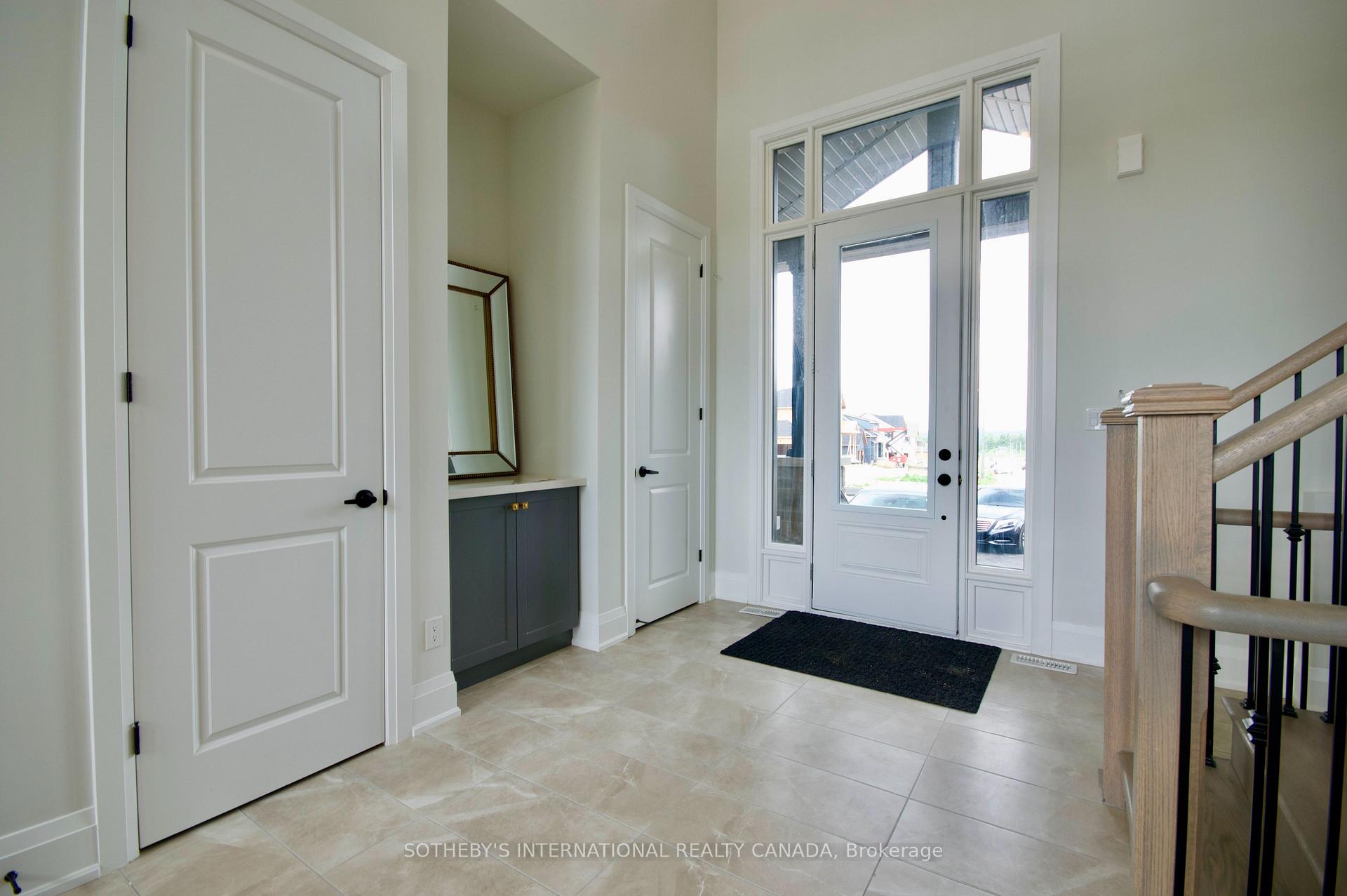 Photo 3 of 128 William Crisp Drive, Caledon, Alton — HOMEH