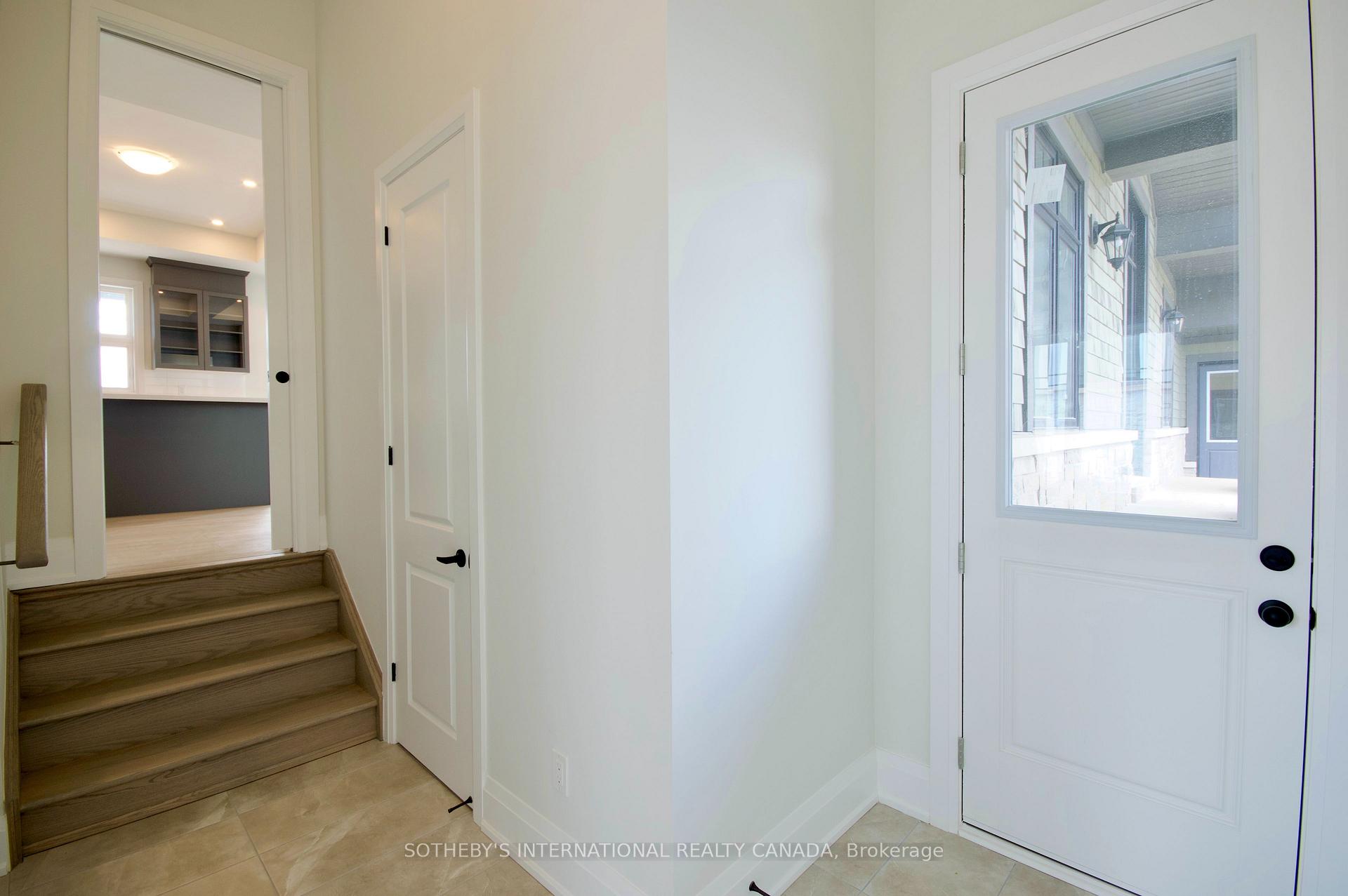 Photo 18 of 128 William Crisp Drive, Caledon, Alton — HOMEH