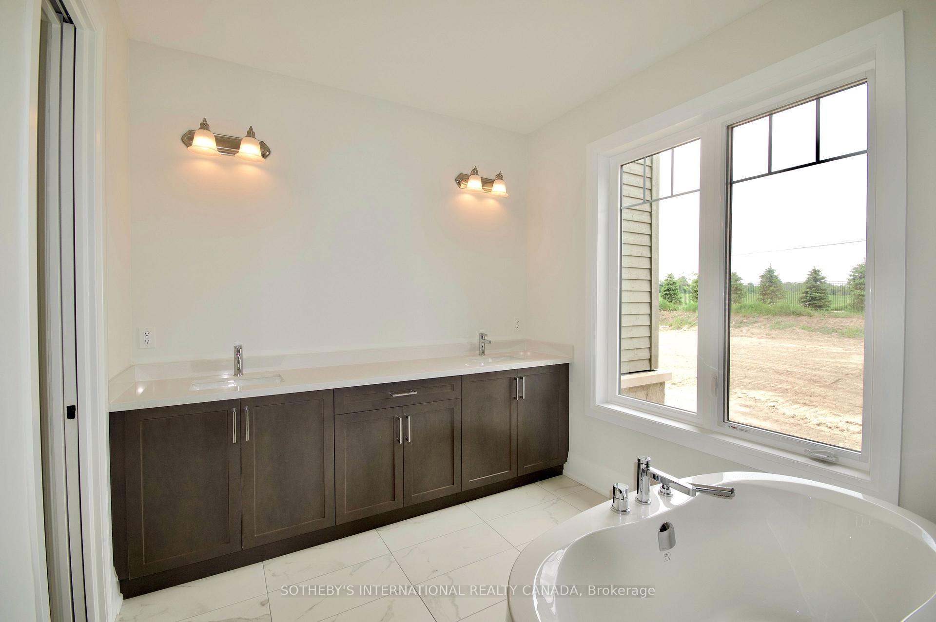 Photo 21 of 128 William Crisp Drive, Caledon, Alton — HOMEH