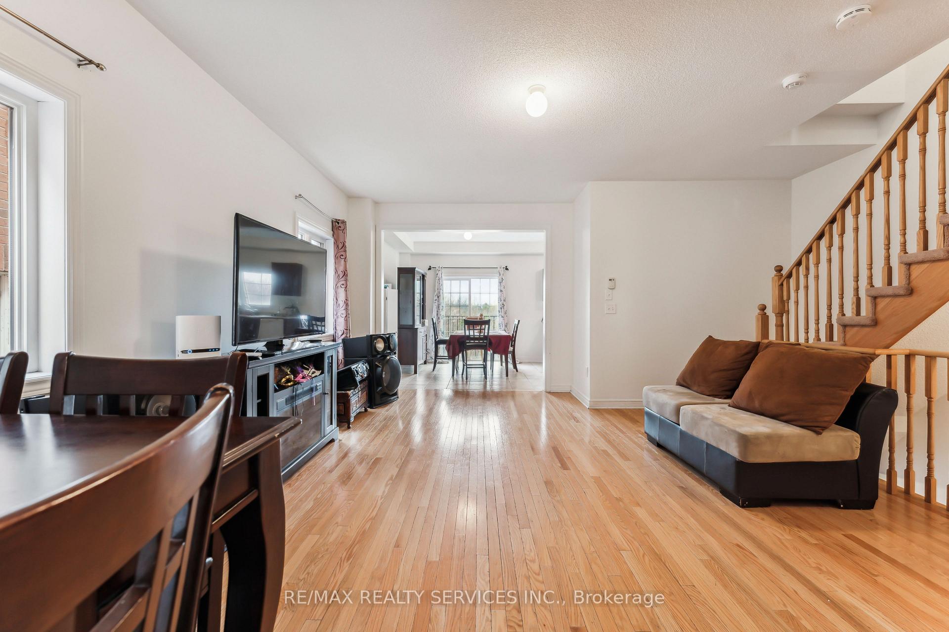 Photo 7 of 9716 Mclaughlin Road, Brampton, Fletcher's Creek Village — HOMEH