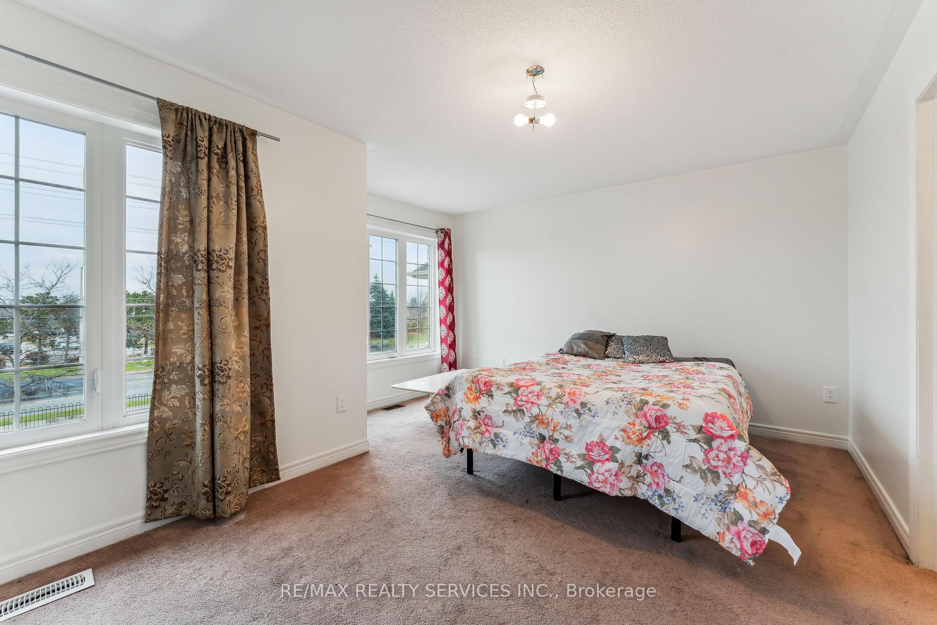 Photo 18 of 9716 Mclaughlin Road, Brampton, Fletcher's Creek Village — HOMEH