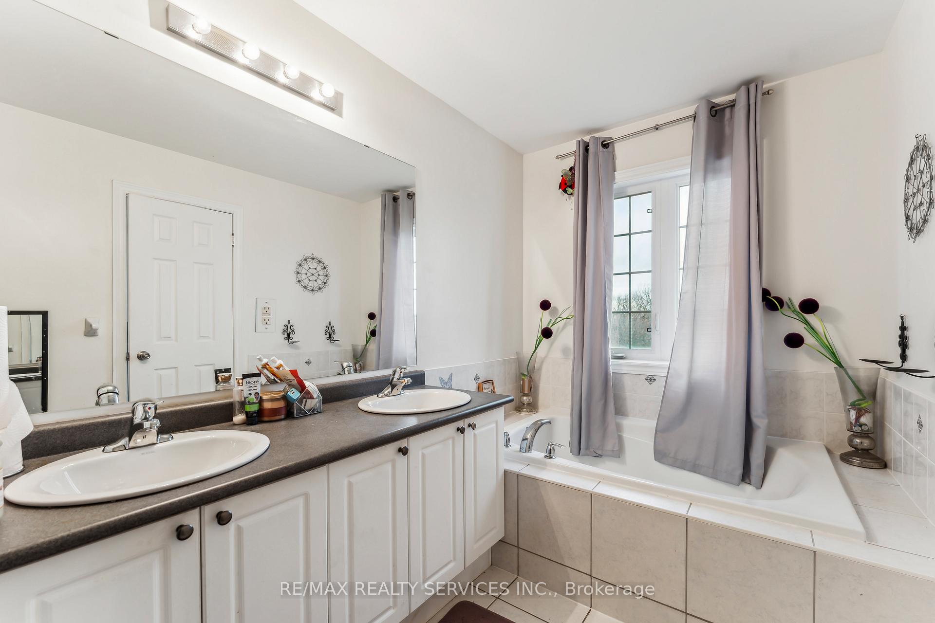 Photo 30 of 9716 Mclaughlin Road, Brampton, Fletcher's Creek Village — HOMEH