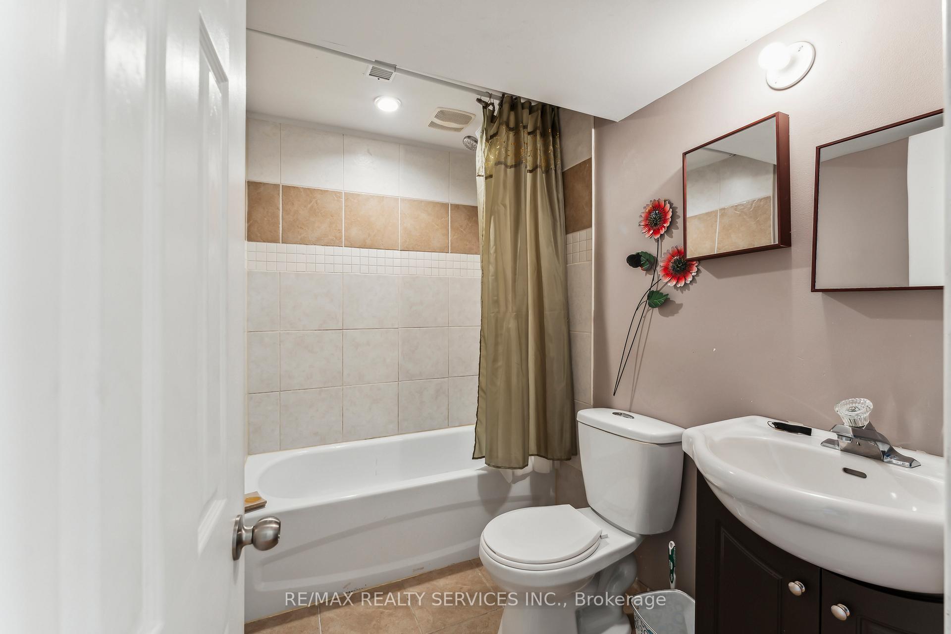 Photo 38 of 9716 Mclaughlin Road, Brampton, Fletcher's Creek Village — HOMEH