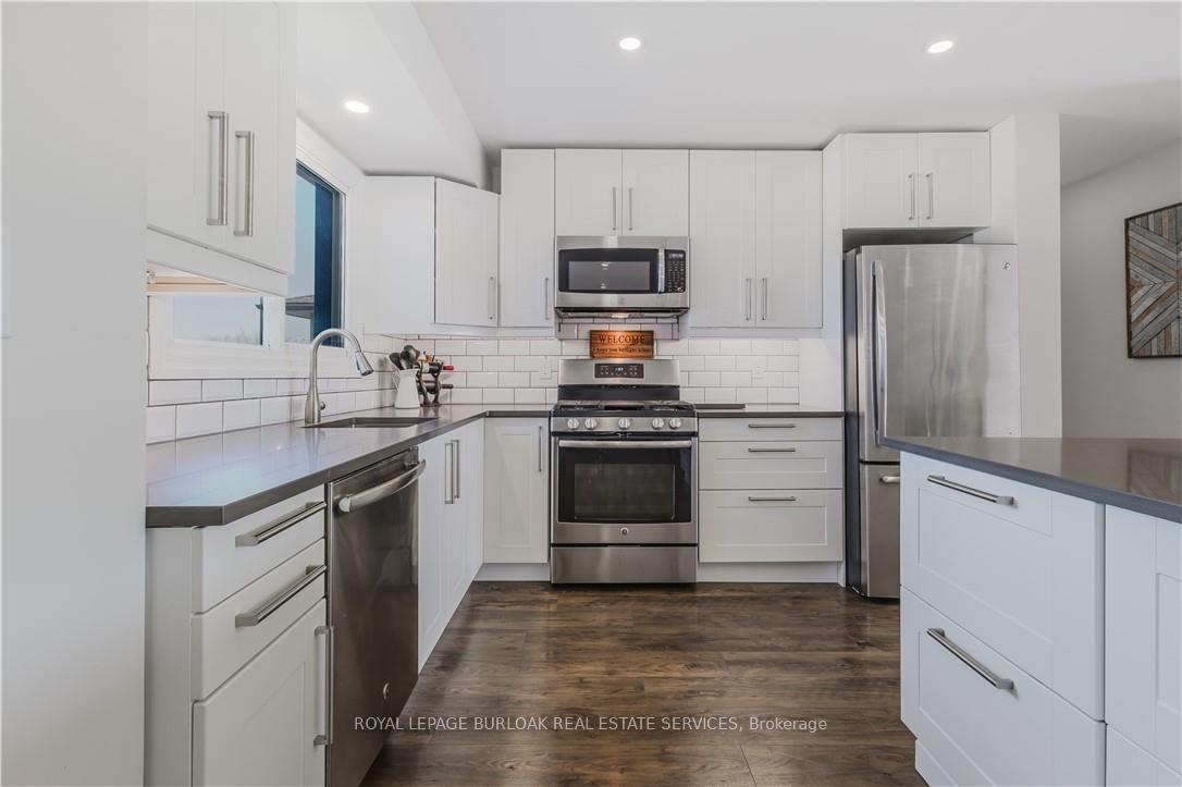 Photo 7 of 95 Eastbury Drive, Hamilton, Stoney Creek — HOMEH