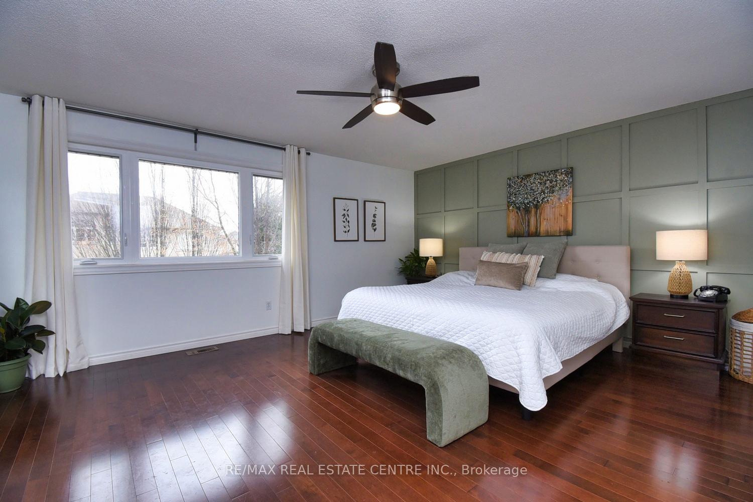 Photo 23 of 47 Surrey Drive, Hamilton, Meadowlands — HOMEH