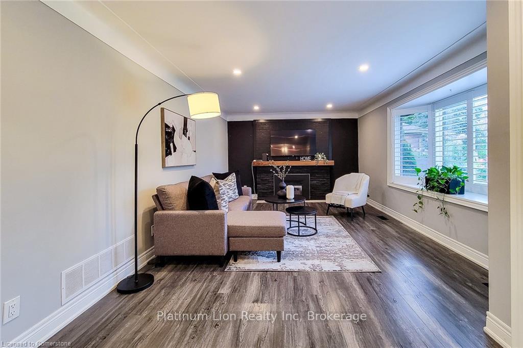 Photo 5 of 49 Aberdeen Avenue, Hamilton, Mount Hope — HOMEH