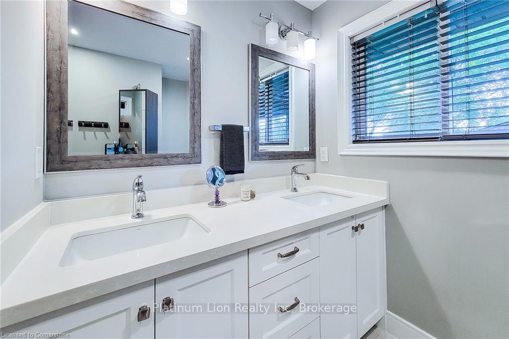 Photo 13 of 49 Aberdeen Avenue, Hamilton, Mount Hope — HOMEH