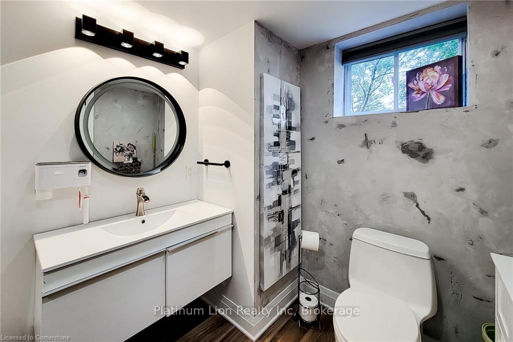 Photo 23 of 49 Aberdeen Avenue, Hamilton, Mount Hope — HOMEH