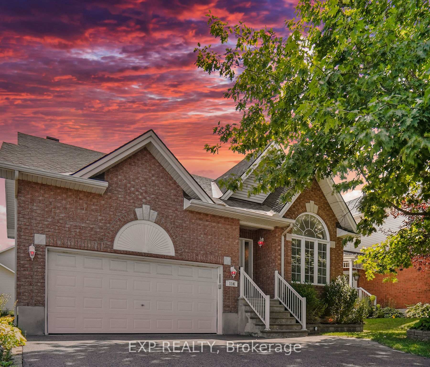 Front of 114 Echowoods Avenue