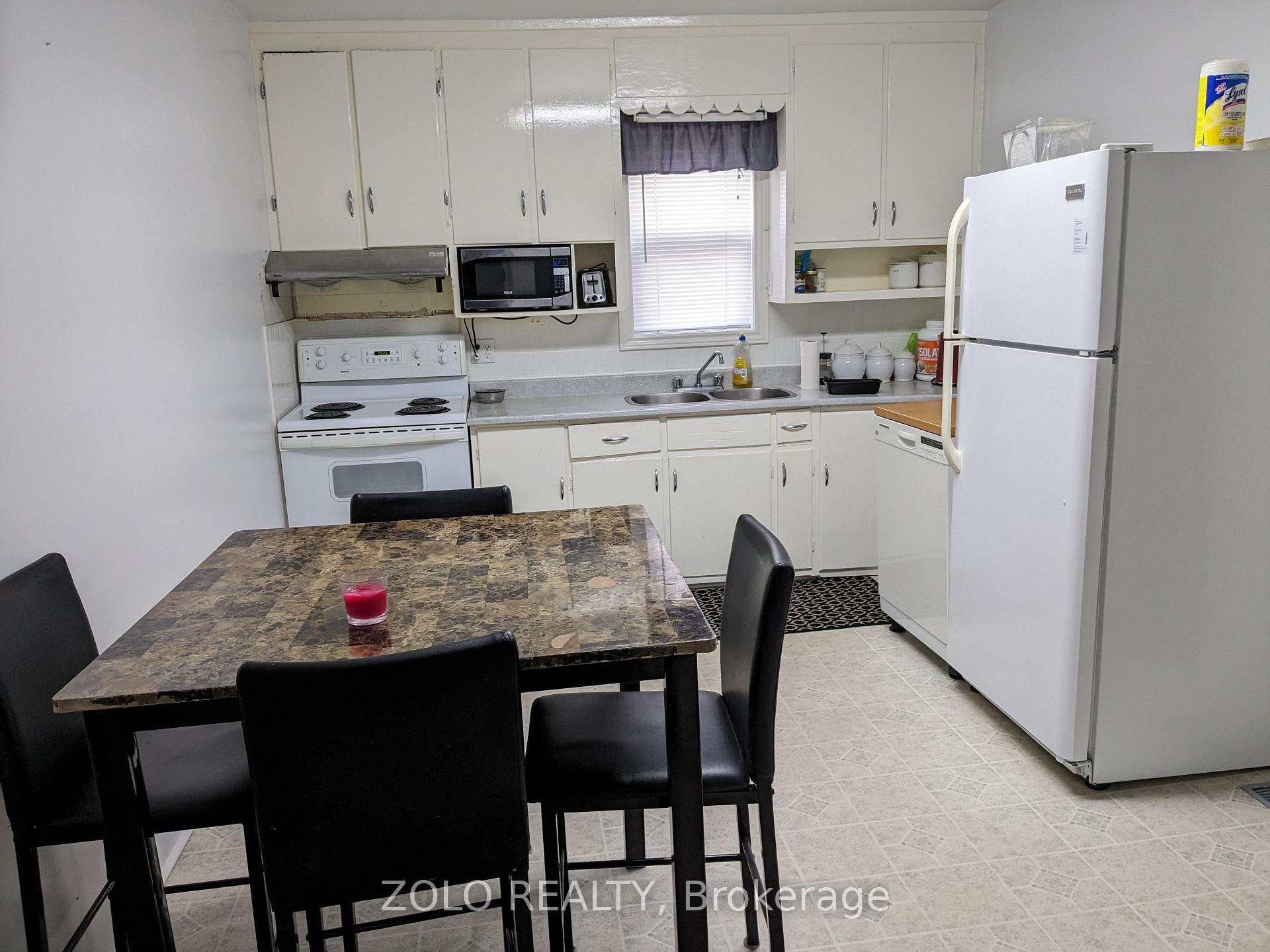 Photo 3 of 14 Evans Street, Belleville, Belleville Ward — HOMEH