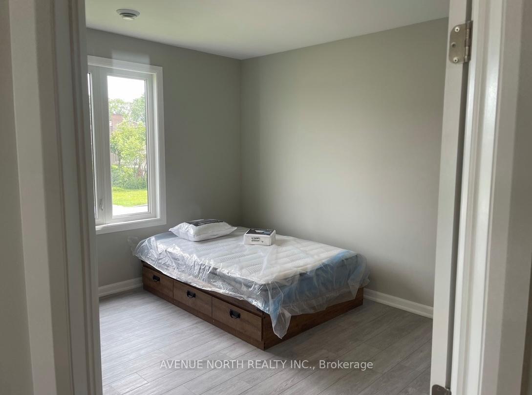 Photo 10 of Unit A, 876 Baseline Road, Ottawa, City View/Skyline/Fisher Heights/Parkwood Hills — HOMEH