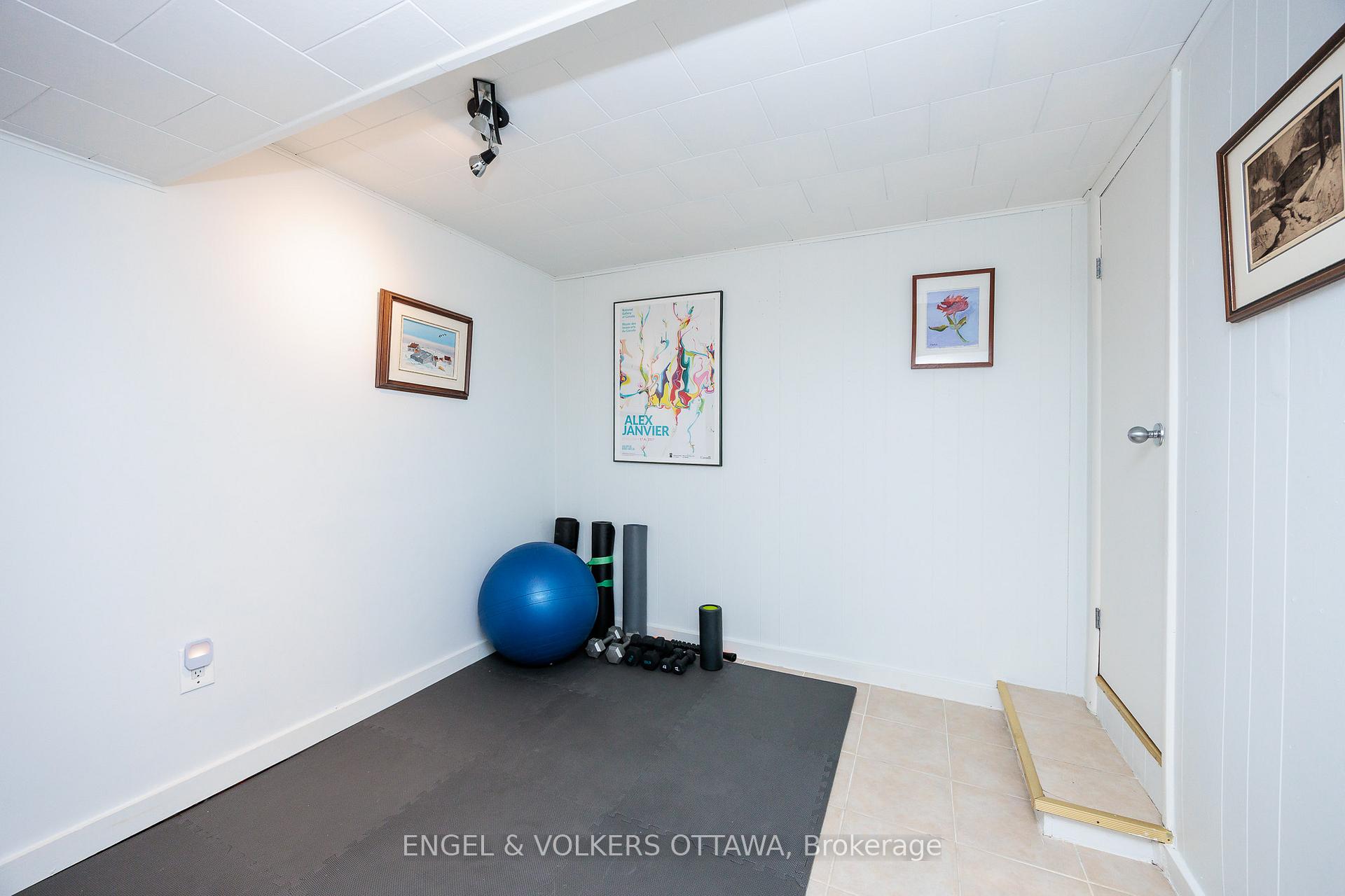 Photo 41 of 1180 Emperor Avenue, Ottawa, Carlington — HOMEH