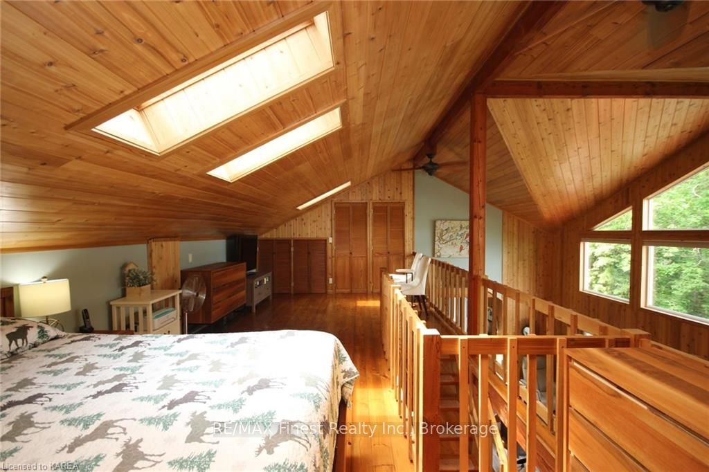 Photo 25 of 76 Downie, Frontenac Islands, The Islands — HOMEH