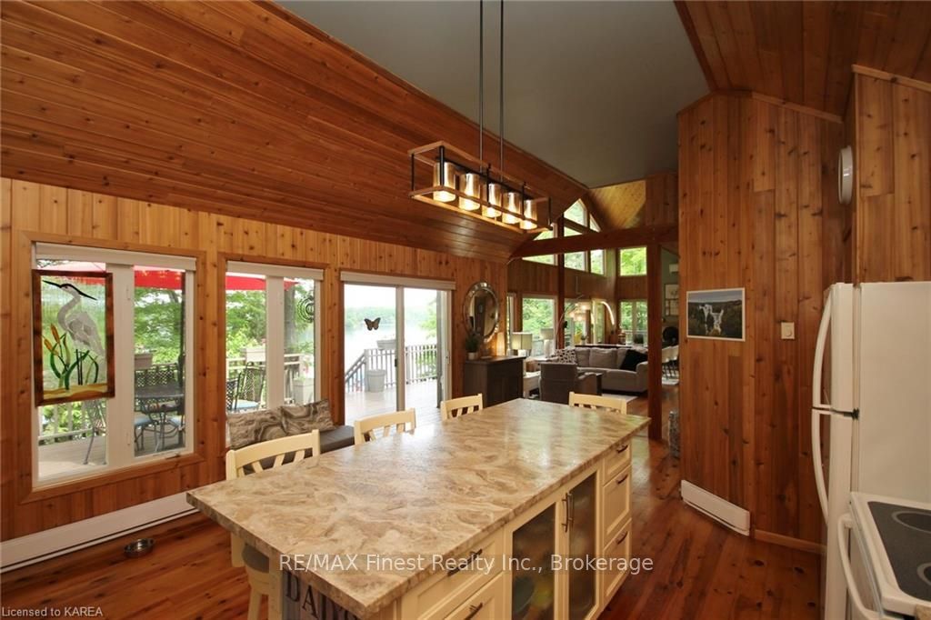 Photo 9 of 76 Downie, Frontenac Islands, The Islands — HOMEH
