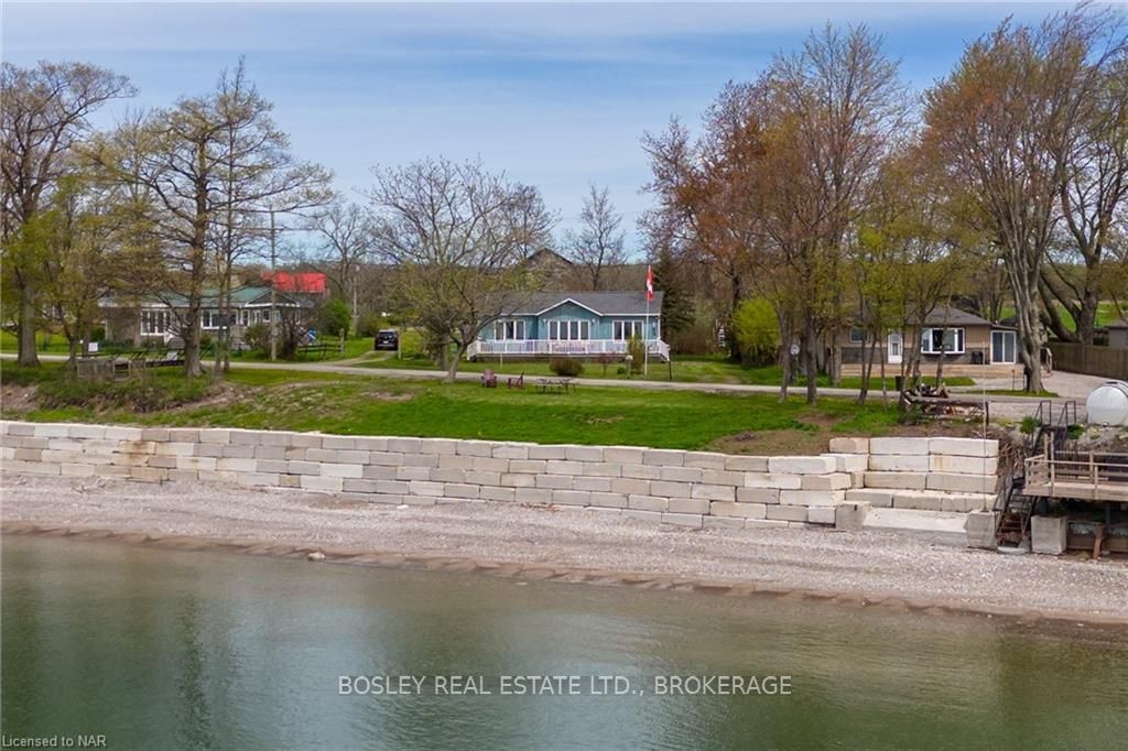 Front of 557 Edgewater Place