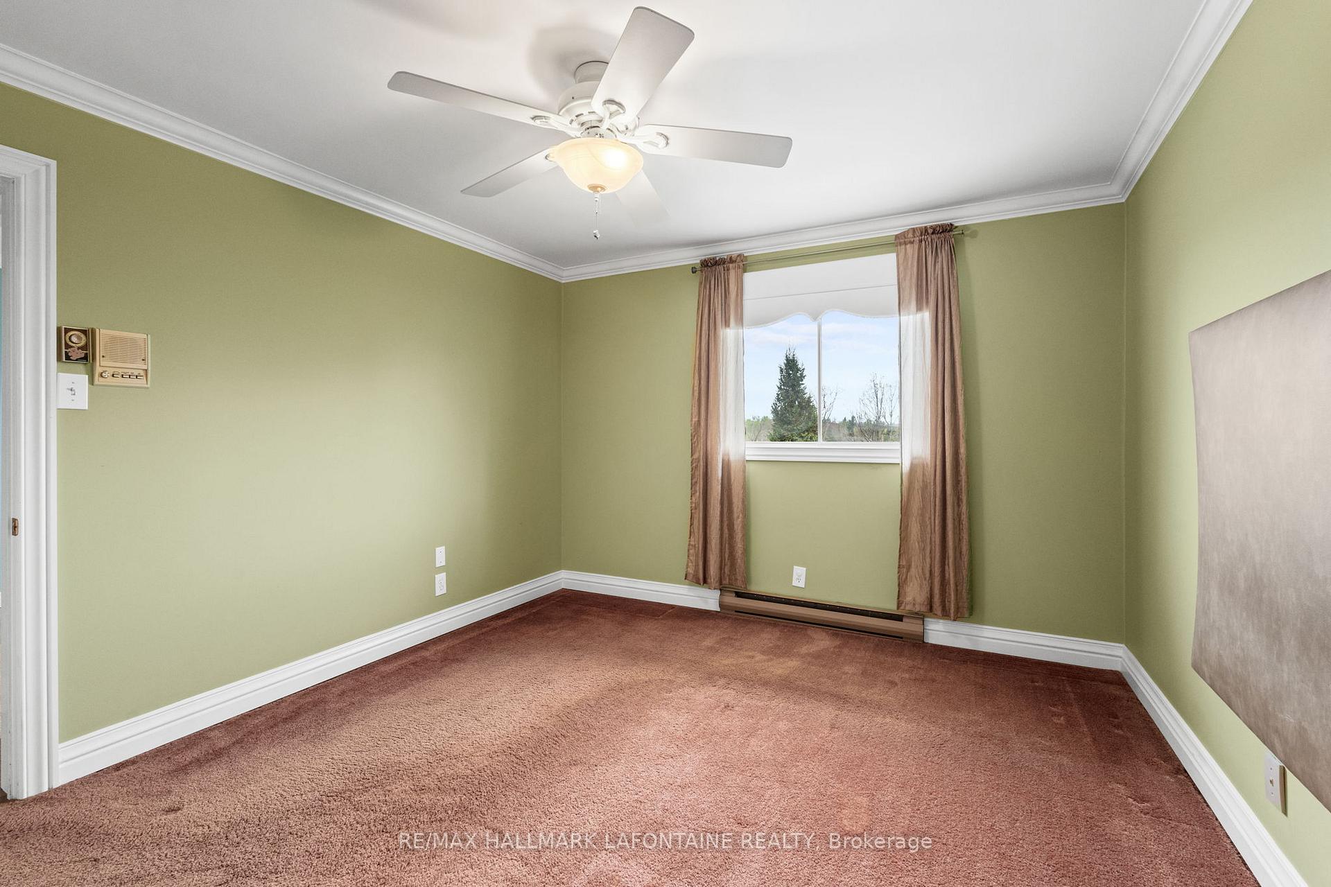 Photo 20 of 6427 Russell Road, Ottawa, Carlsbad Springs — HOMEH