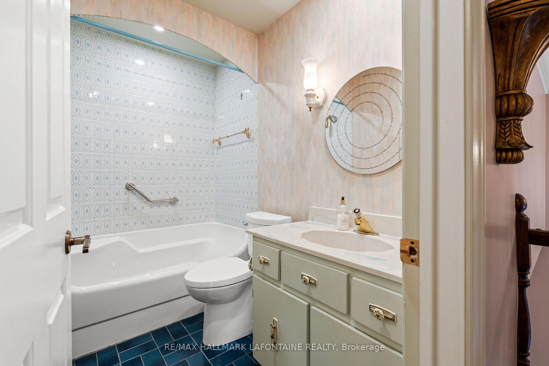 Photo 22 of 6427 Russell Road, Ottawa, Carlsbad Springs — HOMEH