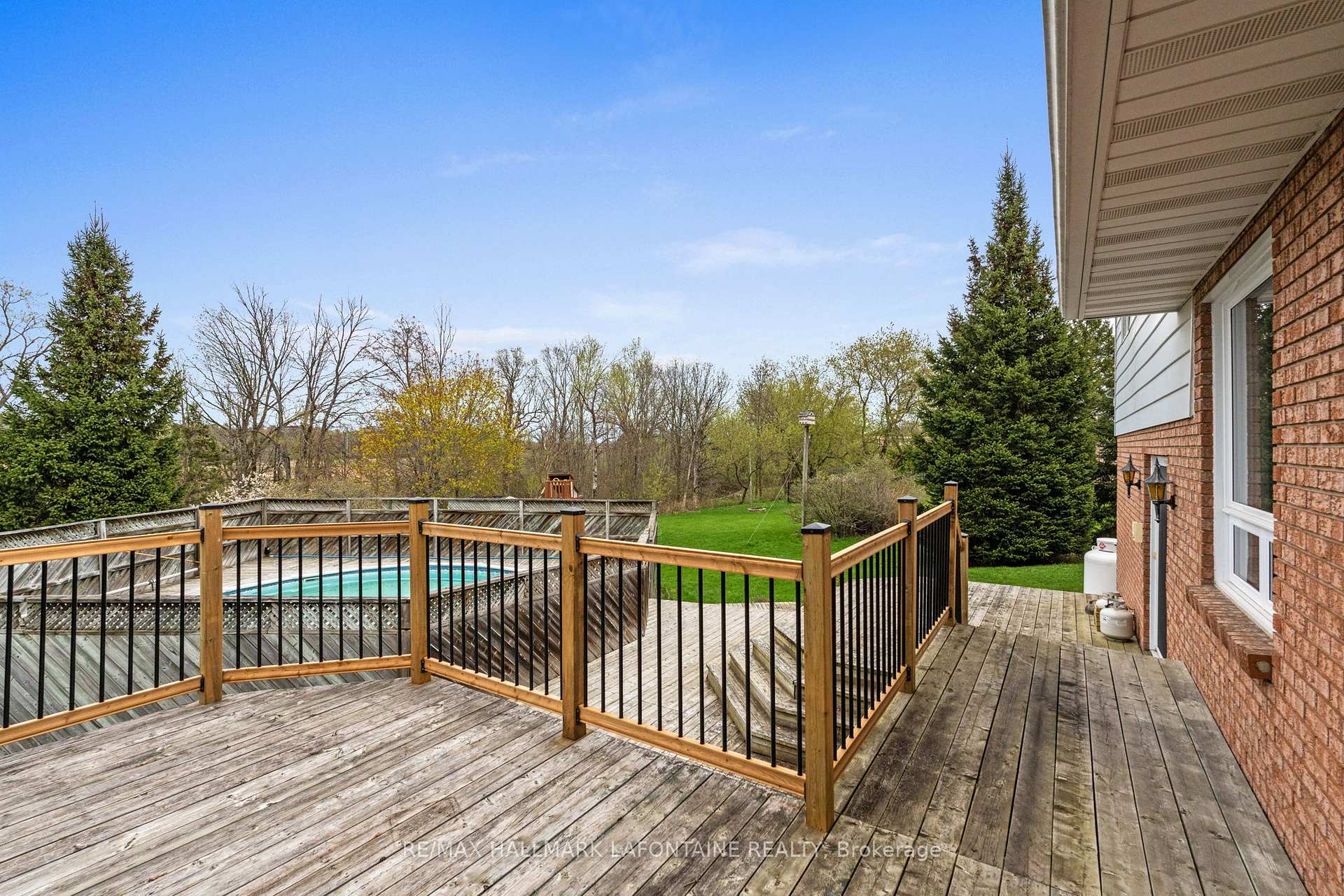 Photo 27 of 6427 Russell Road, Ottawa, Carlsbad Springs — HOMEH
