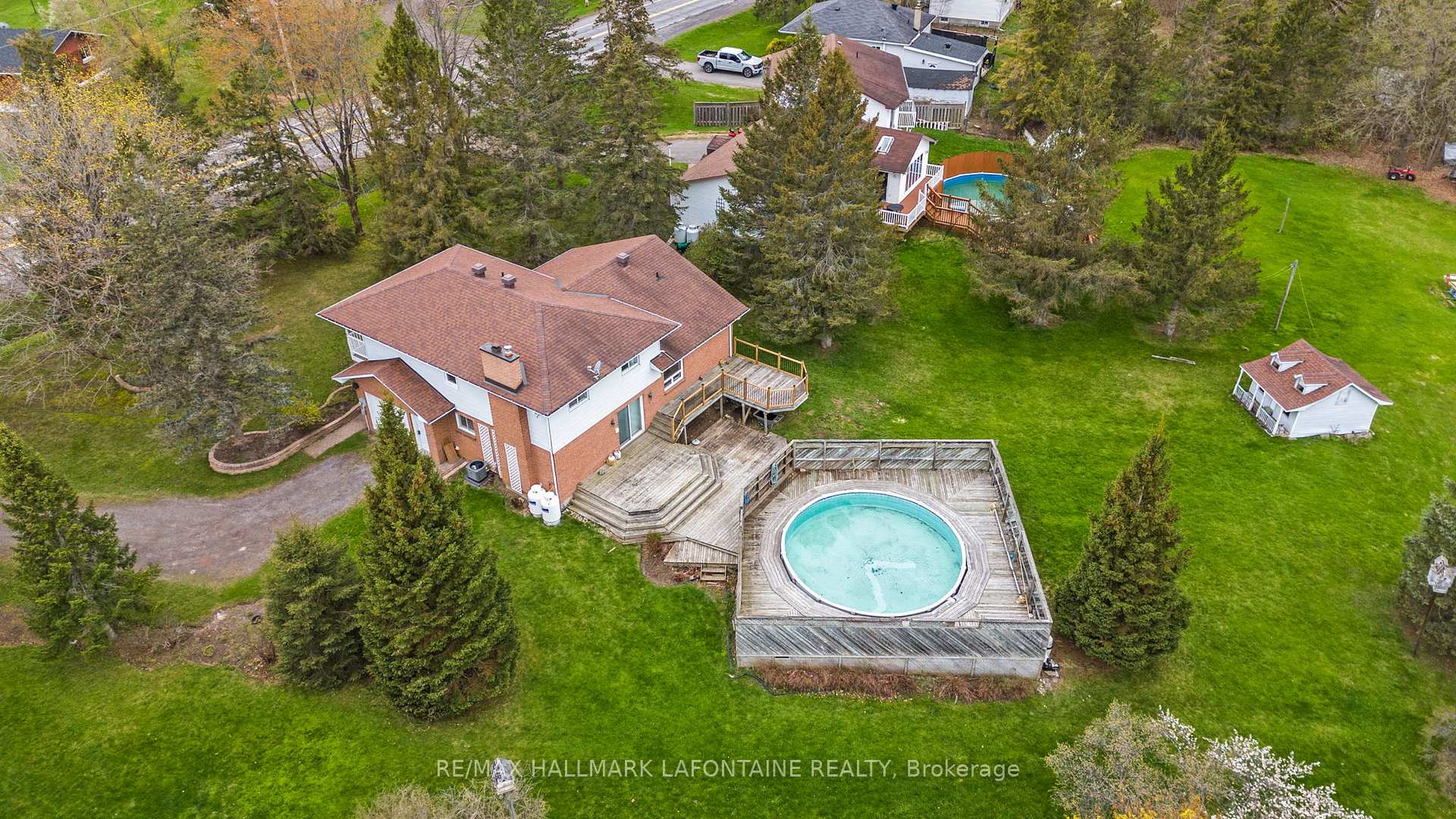 Photo 29 of 6427 Russell Road, Ottawa, Carlsbad Springs — HOMEH