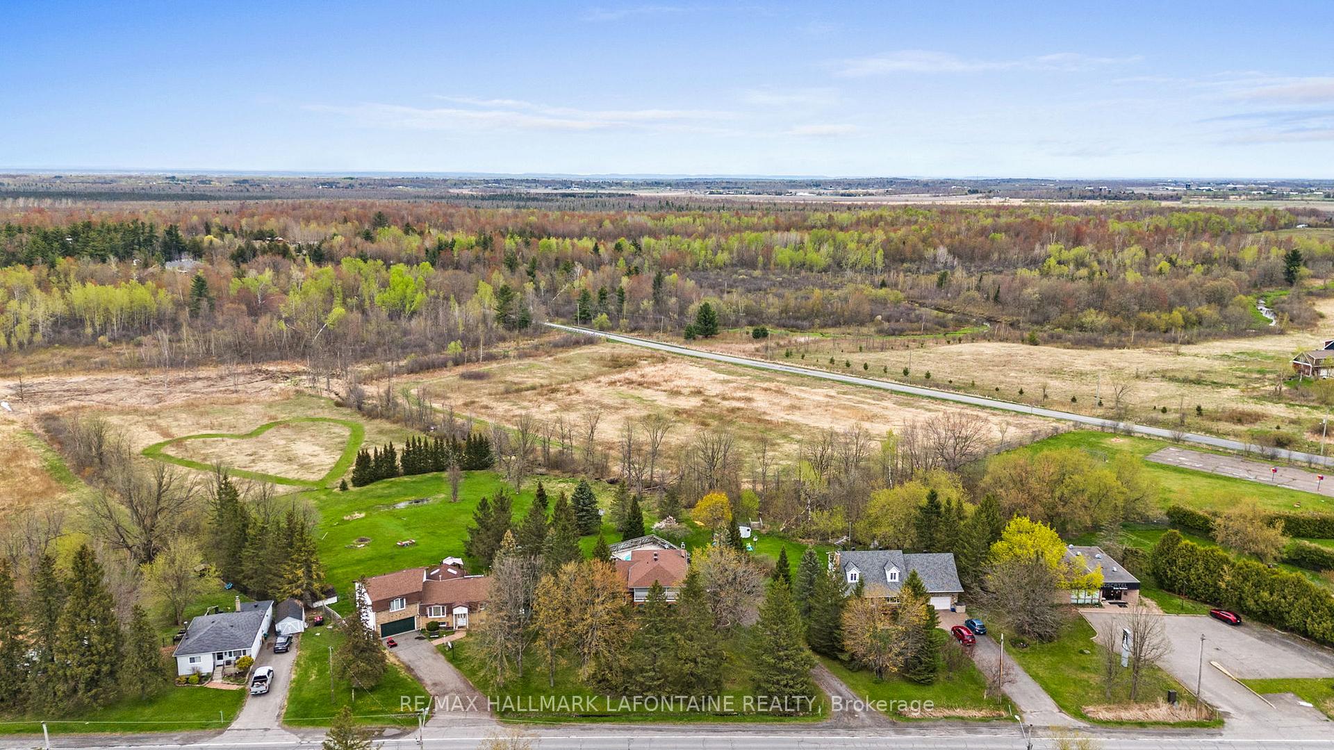 Photo 32 of 6427 Russell Road, Ottawa, Carlsbad Springs — HOMEH