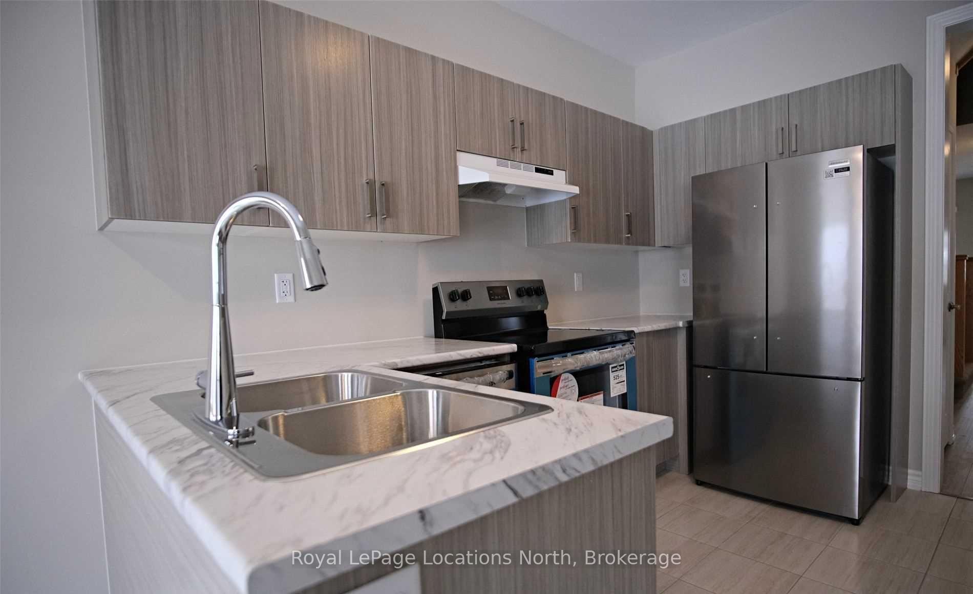 Photo 14 of 214 Prescott Drive, Clearview, Stayner — HOMEH