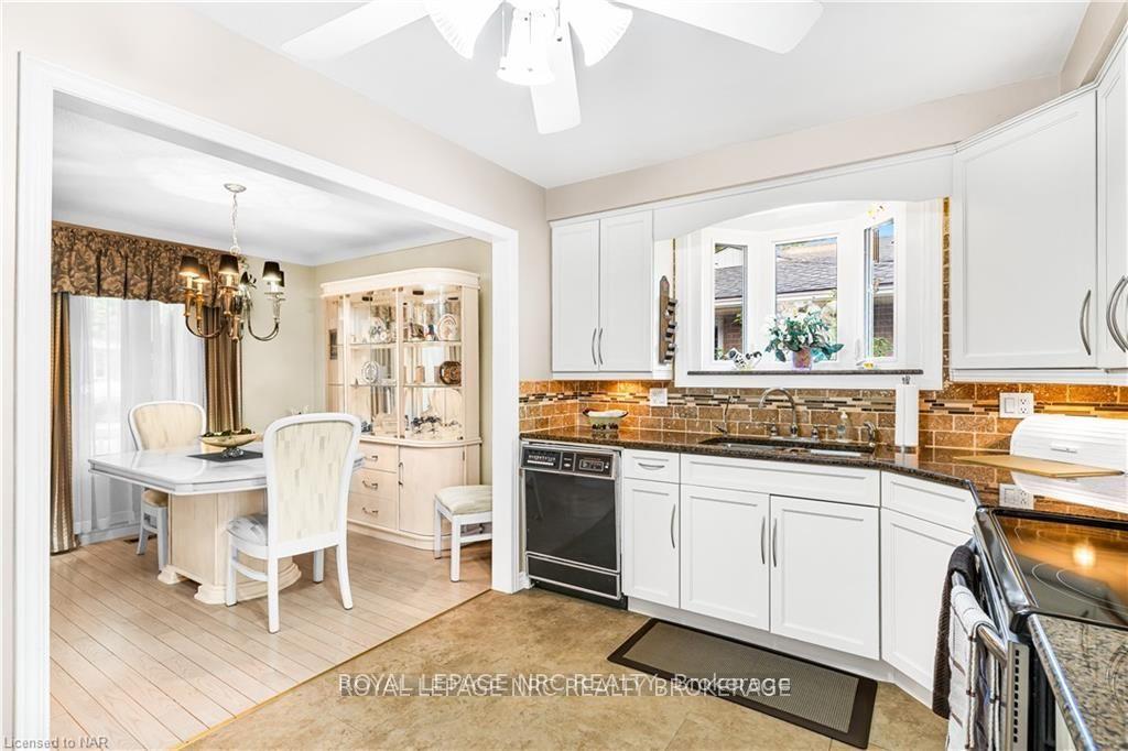 Photo 4 of 21 Kimbermount Drive, St. Catharines, Lakeshore — HOMEH